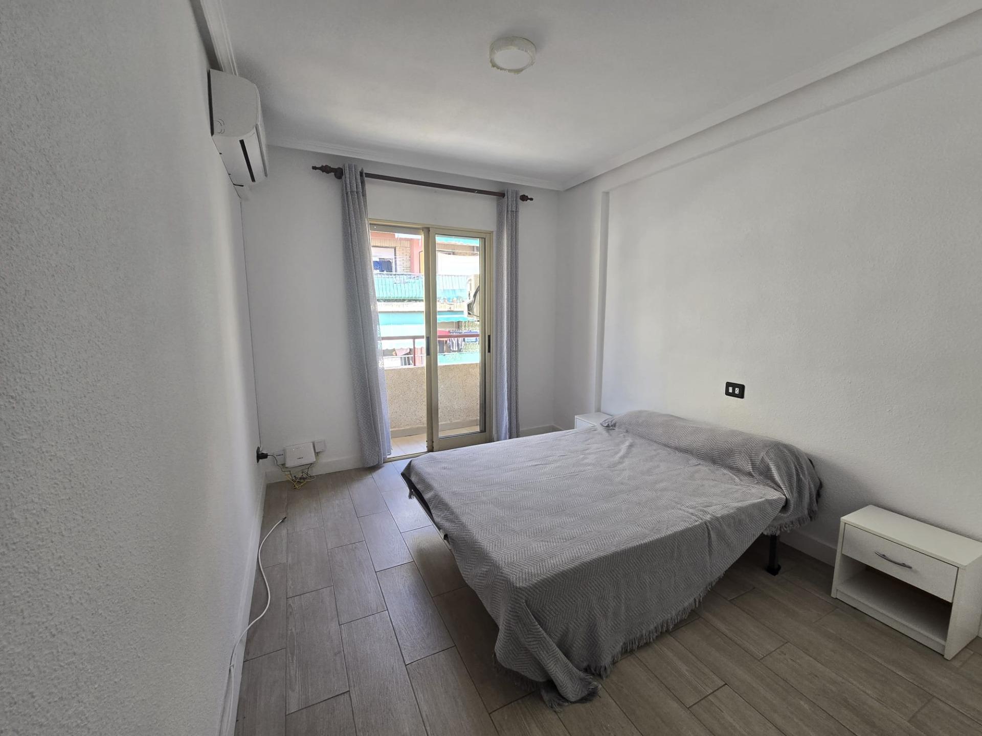 For sale - 2 Bedroom 1 Bathroom Apartment in Torrevieja - Torrevieja  - Alicante