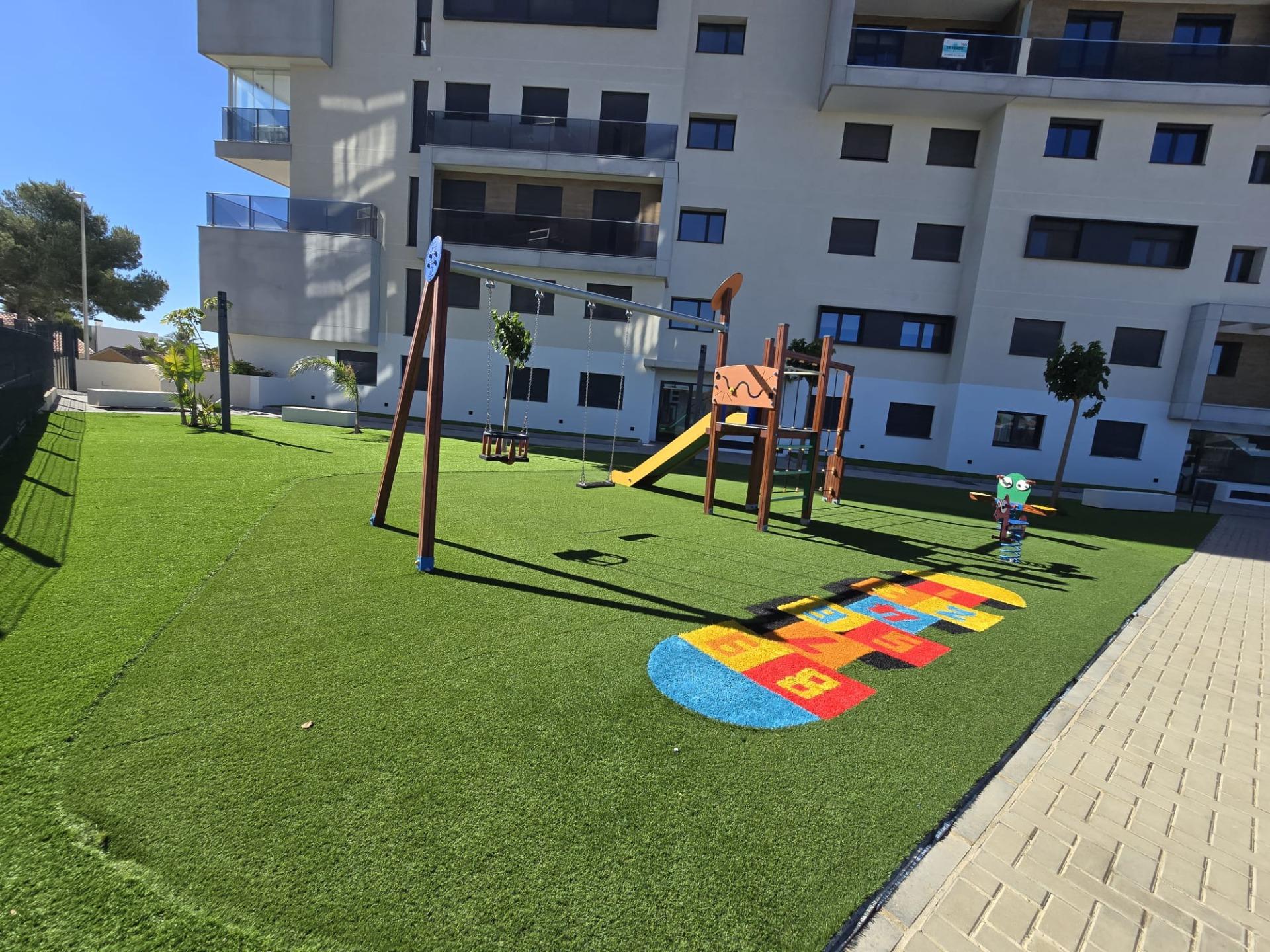 For sale - 3 Bedroom 2 Bathroom Penthouse in Orihuela Costa - Altos De Campoamor  - Alicante