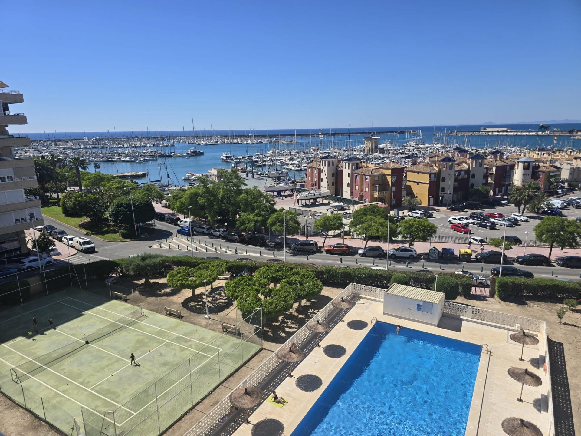 For sale - 3 Bedroom 1 Bathroom Apartment in Torrevieja - Puerto Deportivo Marina Salinas  - Alicante