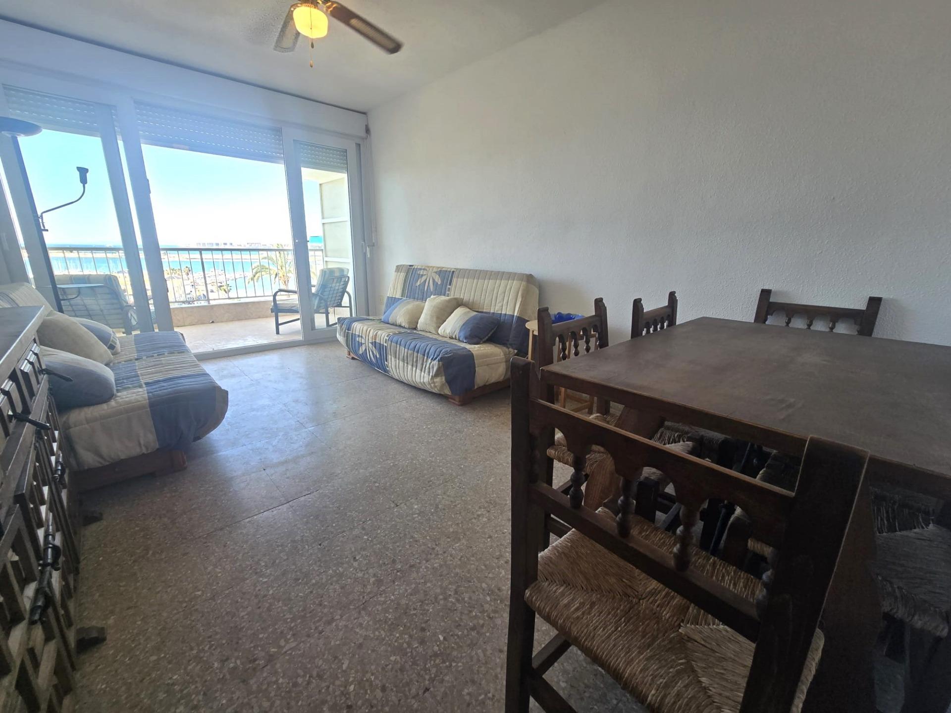 For sale - 3 Bedroom 1 Bathroom Apartment in Torrevieja - Puerto Deportivo Marina Salinas  - Alicante