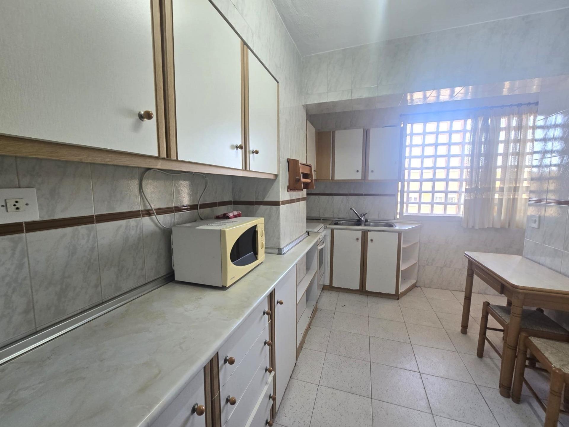 For sale - 3 Bedroom 1 Bathroom Apartment in Torrevieja - Puerto Deportivo Marina Salinas  - Alicante
