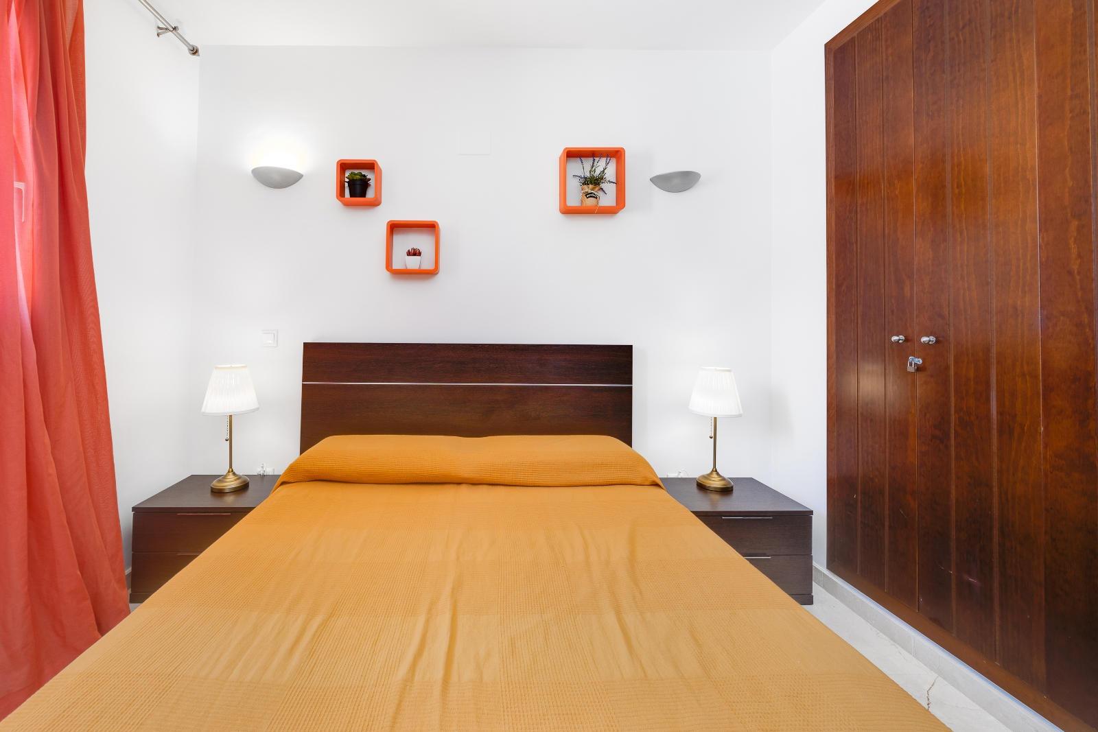 For sale - 2 Bedroom 1 Bathroom Apartment in Torrevieja - Punta Prima  - Alicante