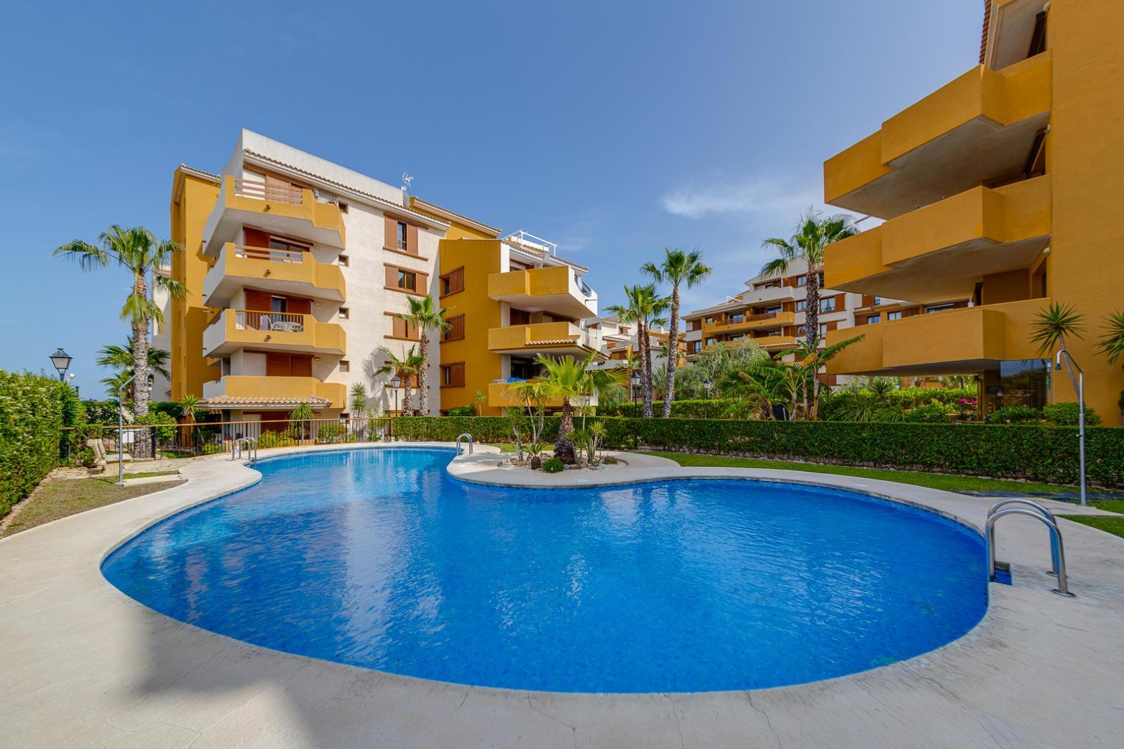 For sale - 2 Bedroom 1 Bathroom Apartment in Torrevieja - Punta Prima  - Alicante