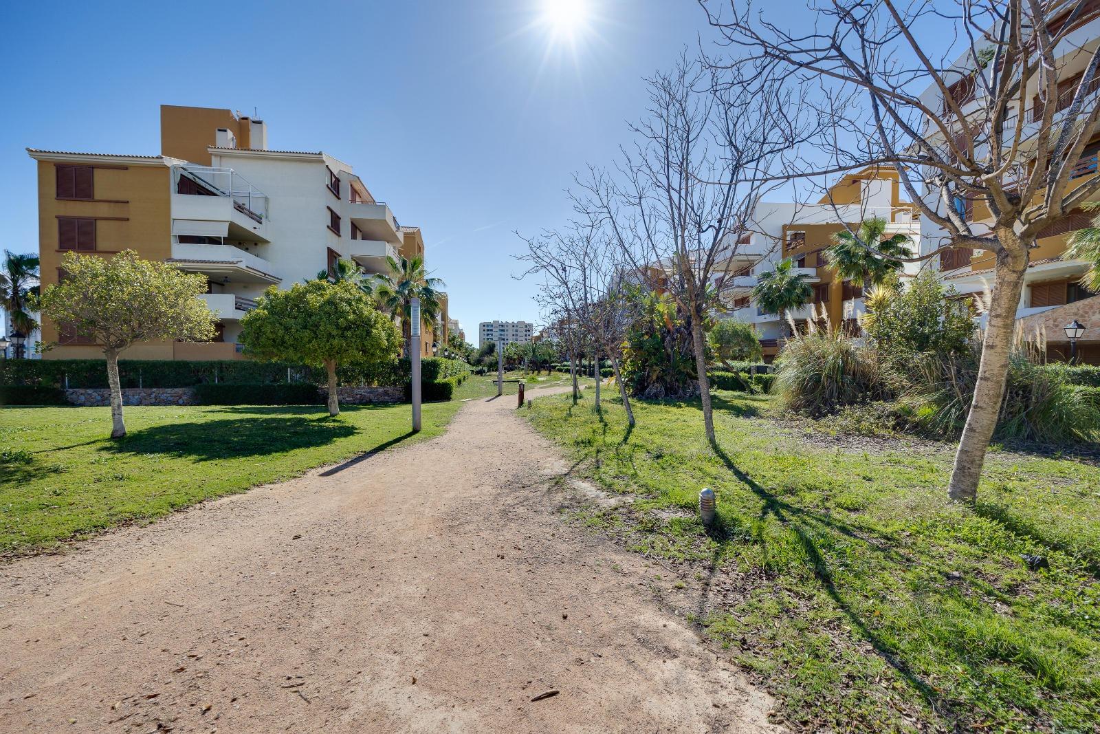 For sale - 2 Bedroom 1 Bathroom Apartment in Torrevieja - Punta Prima  - Alicante