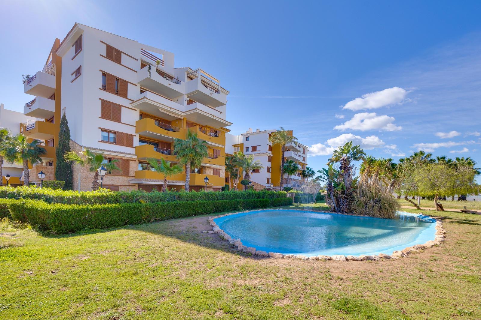 For sale - 2 Bedroom 1 Bathroom Apartment in Torrevieja - Punta Prima  - Alicante