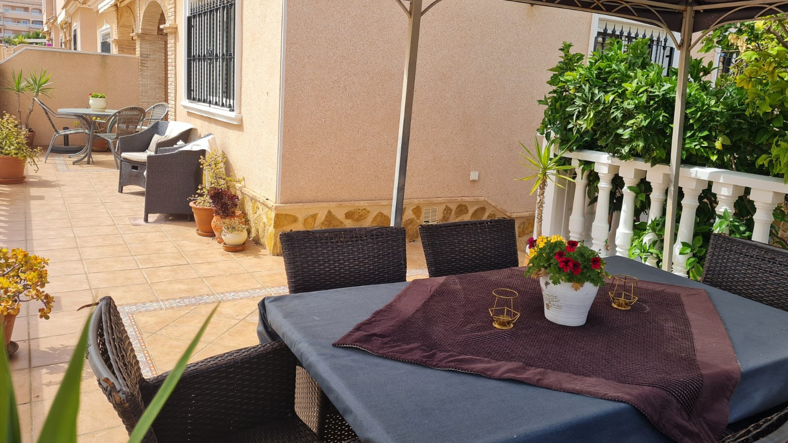 For sale - 3 Bedroom 2 Bathroom Villa in Orihuela Costa - Costa Blanca  - Alicante