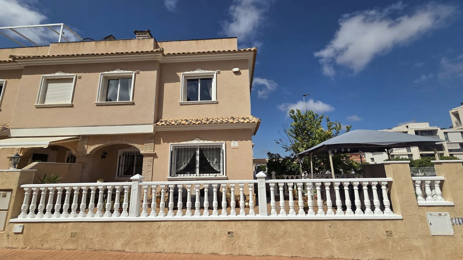 For sale - 3 Bedroom 2 Bathroom Villa in Orihuela Costa - Costa Blanca  - Alicante