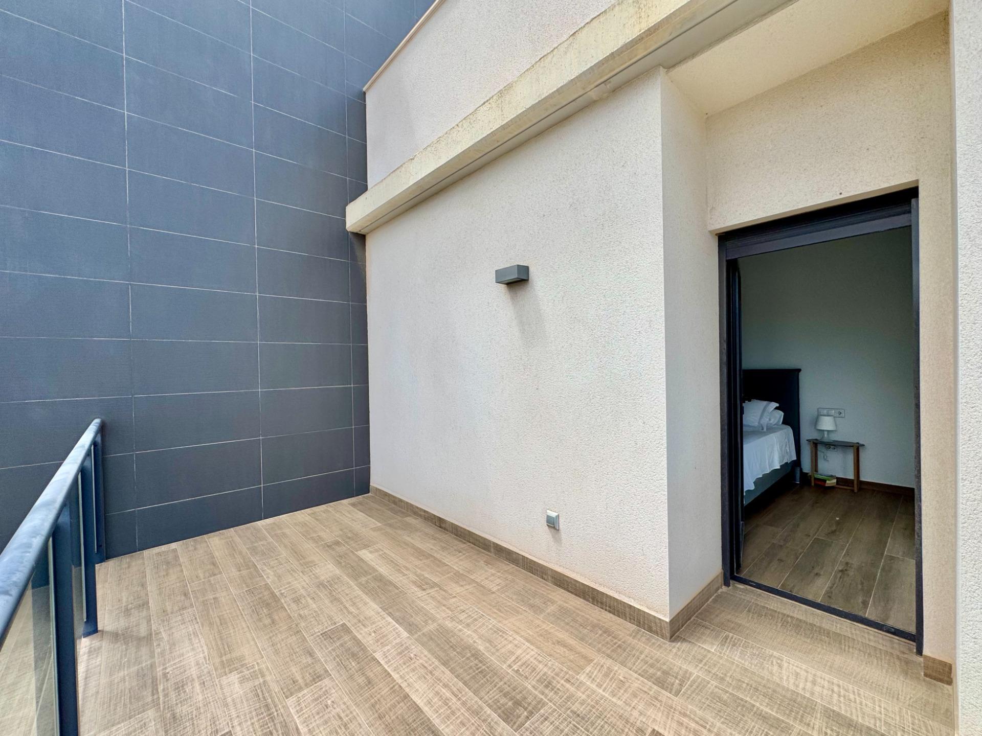 For sale - 4 Bedroom 3 Bathroom Villa in San Miguel de Salinas - Bellavista  - Alicante