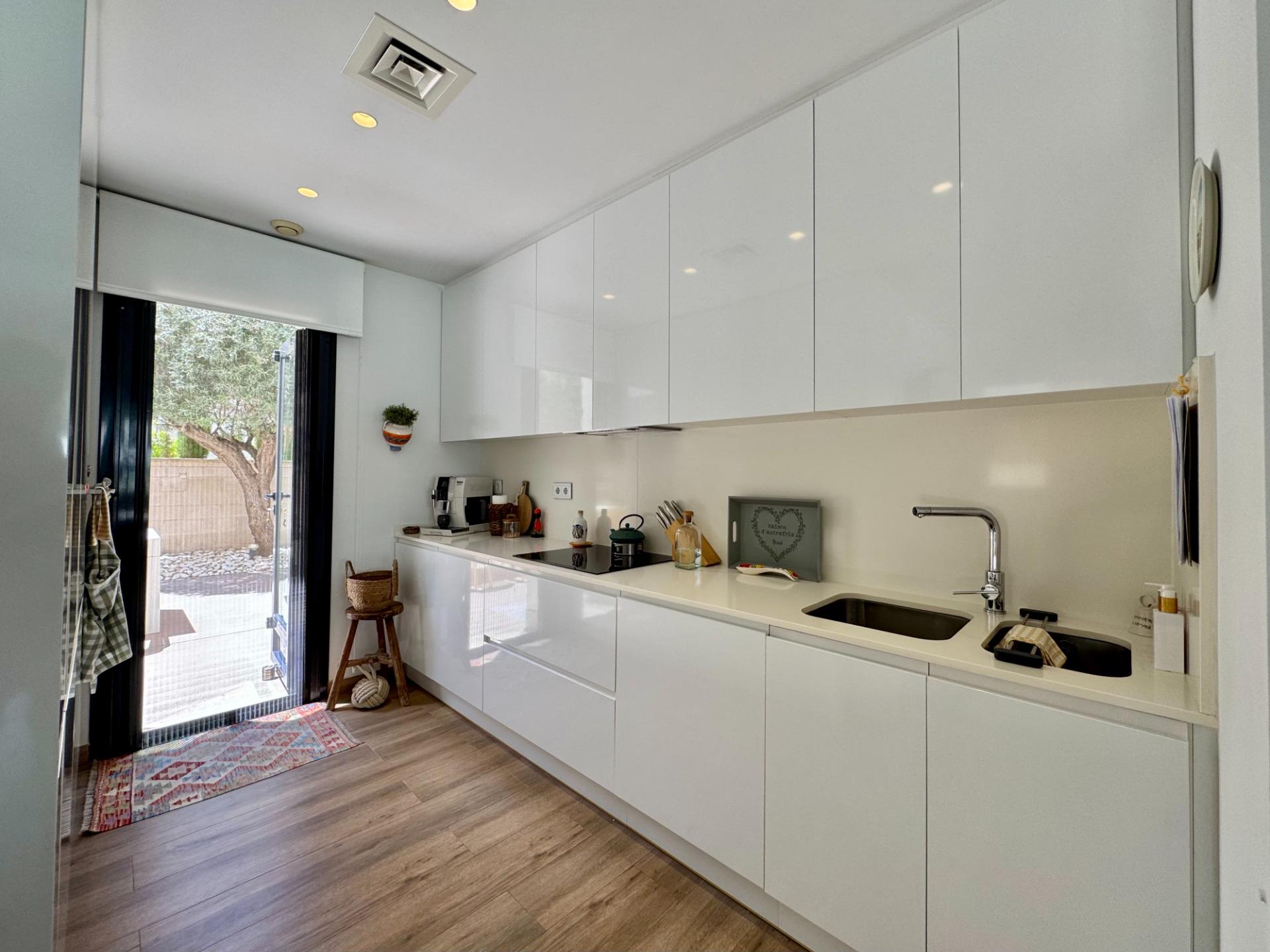 For sale - 4 Bedroom 3 Bathroom Villa in San Miguel de Salinas - Bellavista  - Alicante