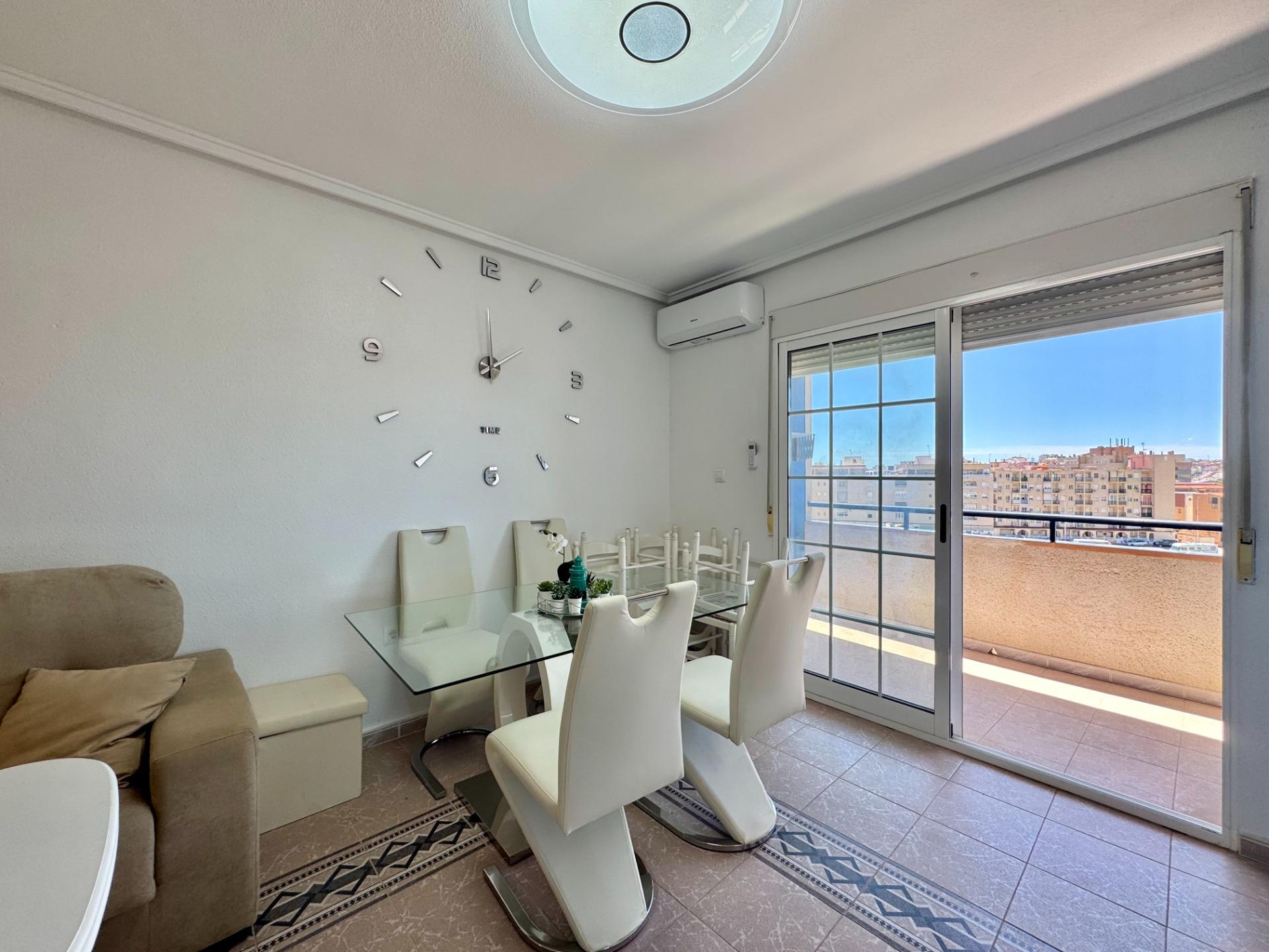 For sale - 2 Bedroom 1 Bathroom Apartment in La Mata - Gaspar Perrelló  - Alicante