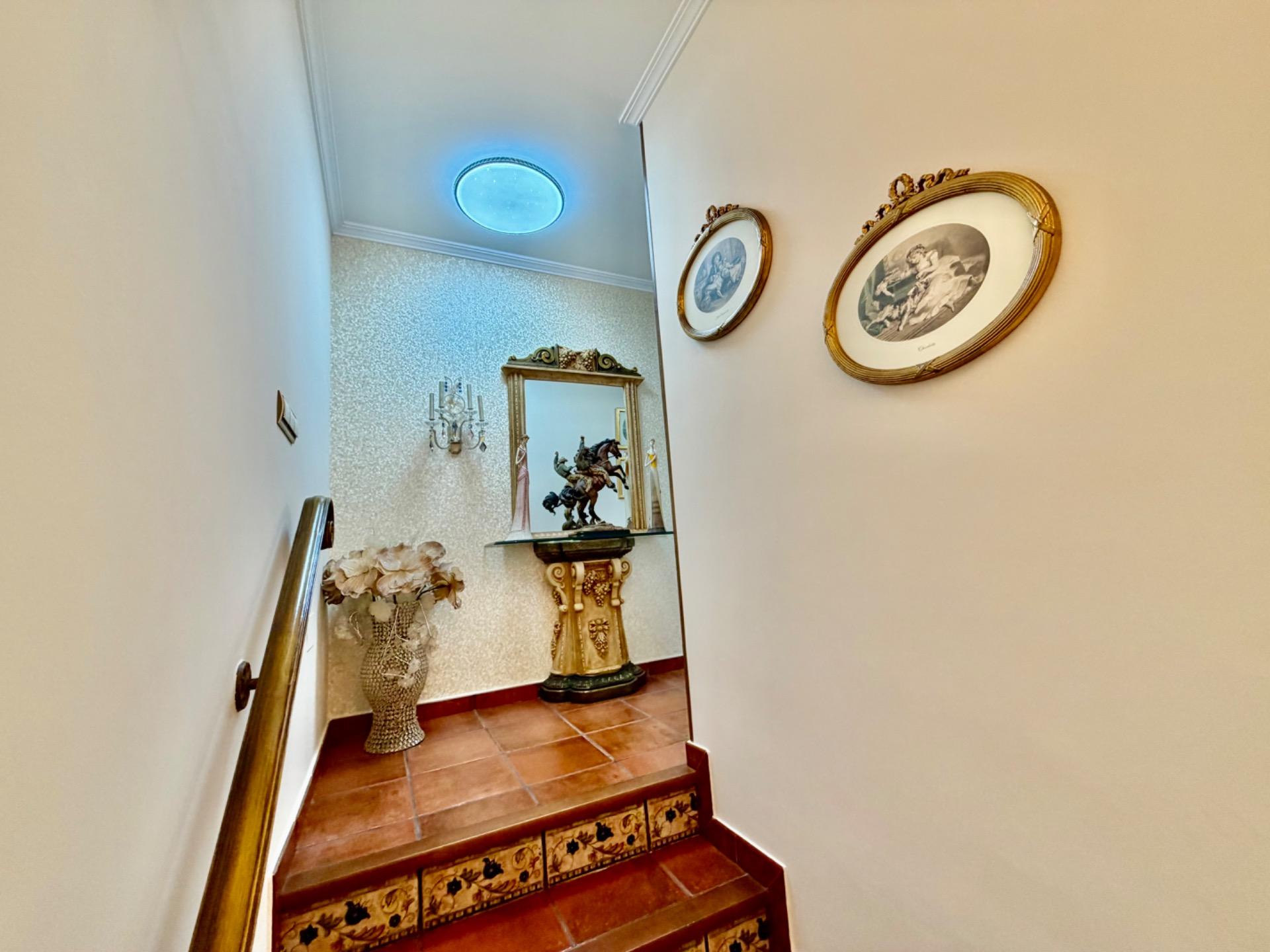 For sale - 4 Bedroom 3 Bathroom Semi Detached in La Zenia  - La Zenia  - Alicante