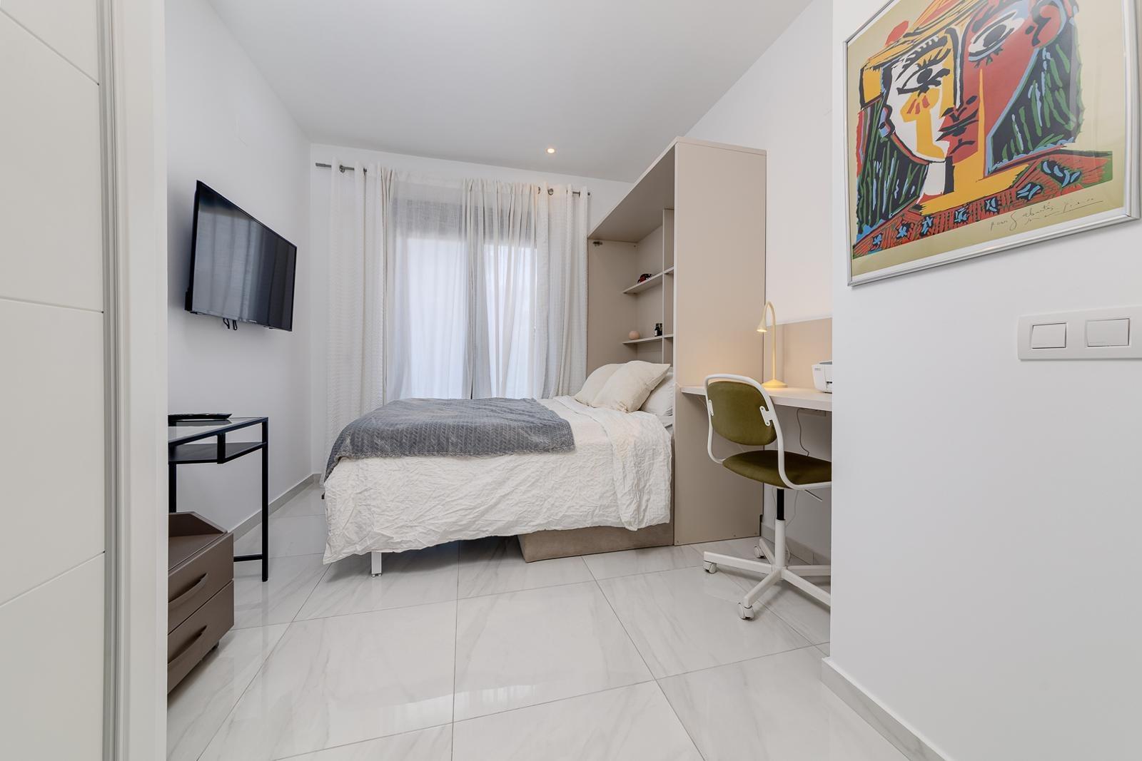 For sale - 3 Bedroom 3 Bathroom Town House in Villamartin - Orihuela Costa  - Alicante