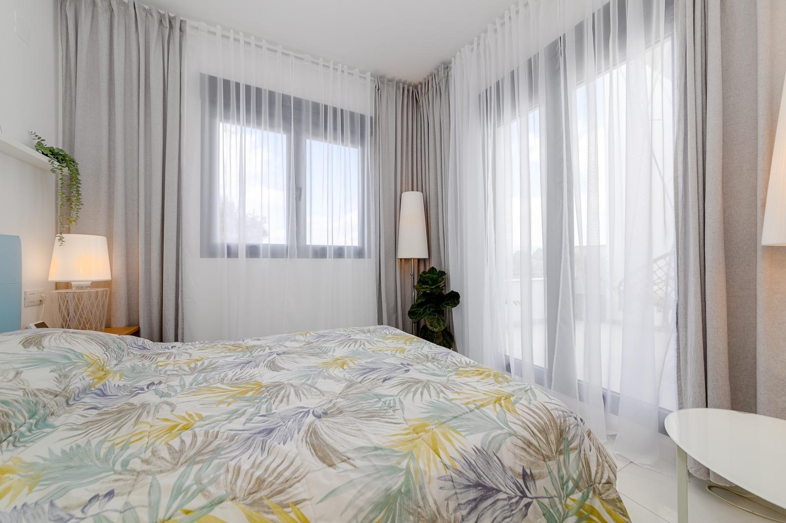 For sale - 3 Bedroom 3 Bathroom Town House in Villamartin - Orihuela Costa  - Alicante