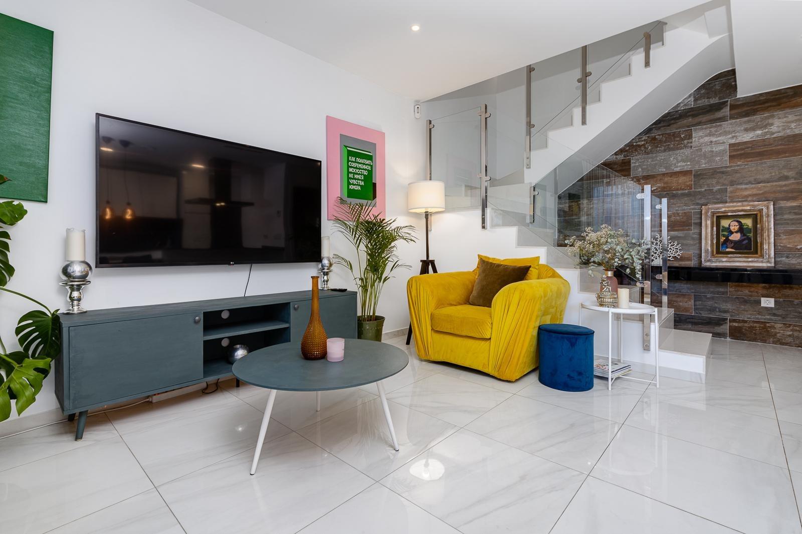 For sale - 3 Bedroom 3 Bathroom Town House in Villamartin - Orihuela Costa  - Alicante