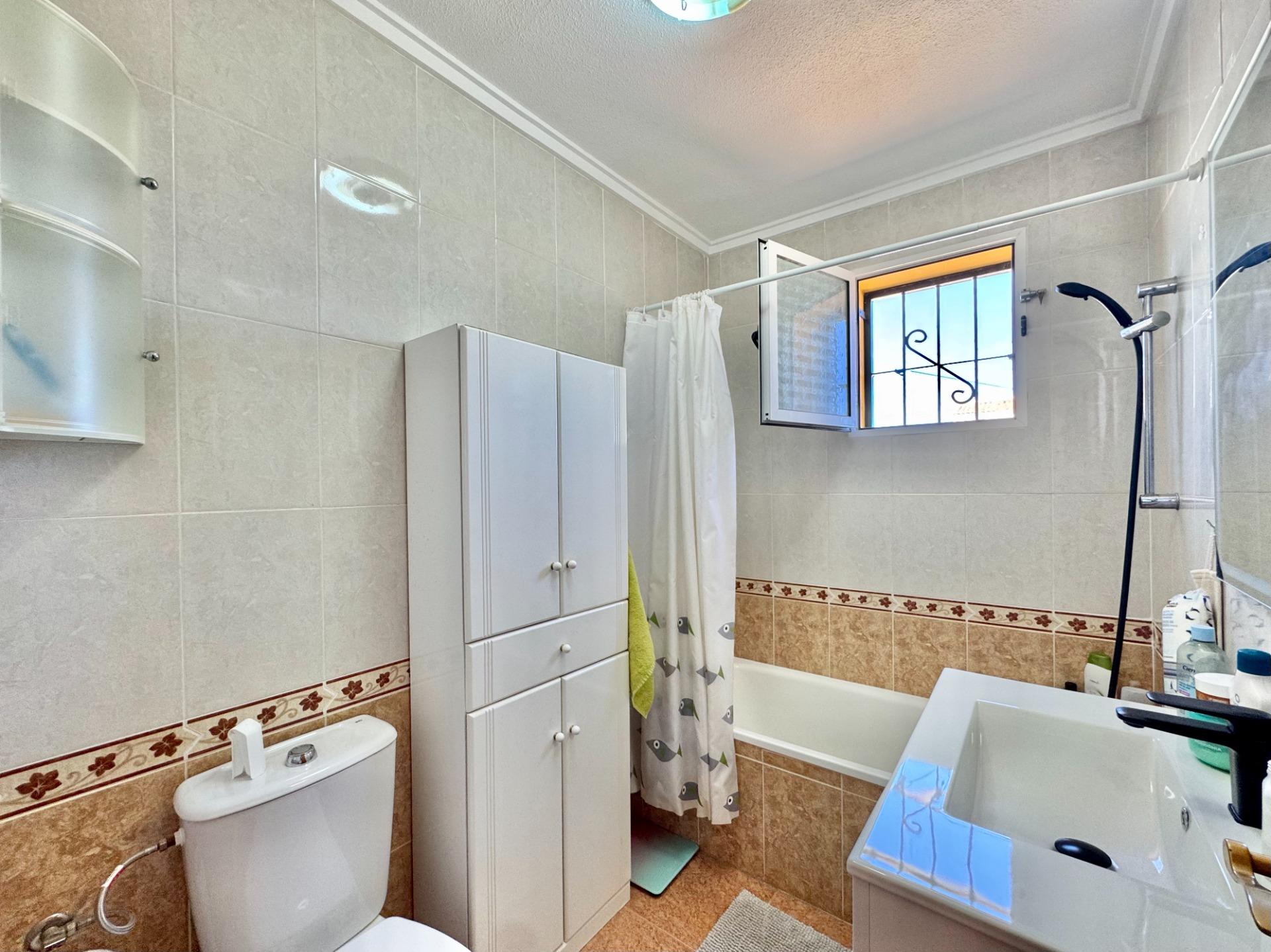 For sale - 3 Bedroom 2 Bathroom Town House in Los Altos  - Los Altos  - Alicante