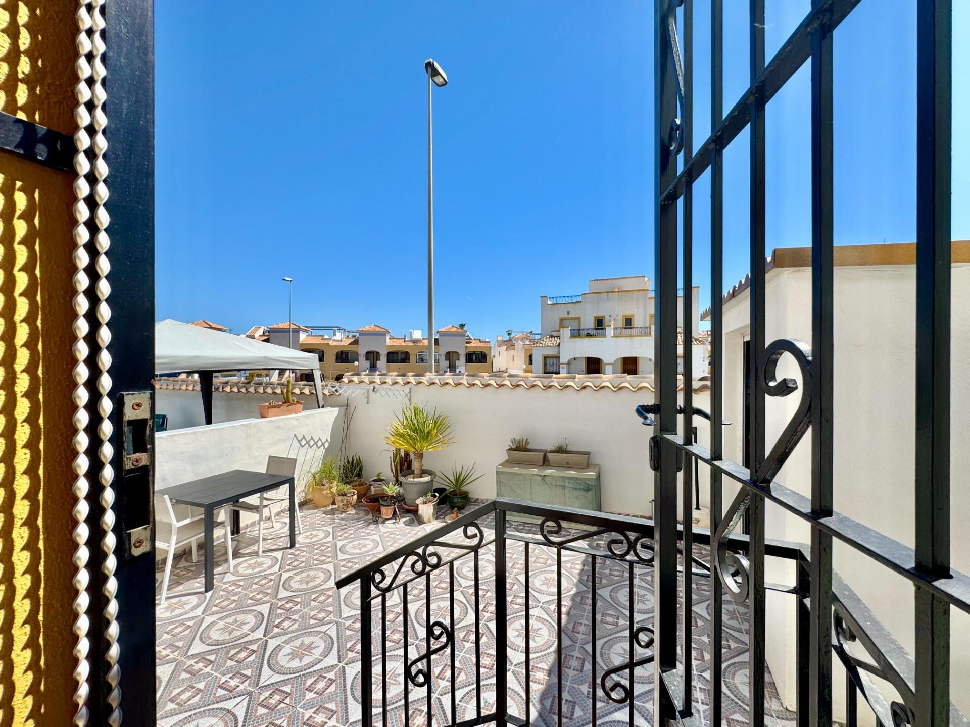 For sale - 3 Bedroom 2 Bathroom Town House in Los Altos  - Los Altos  - Alicante