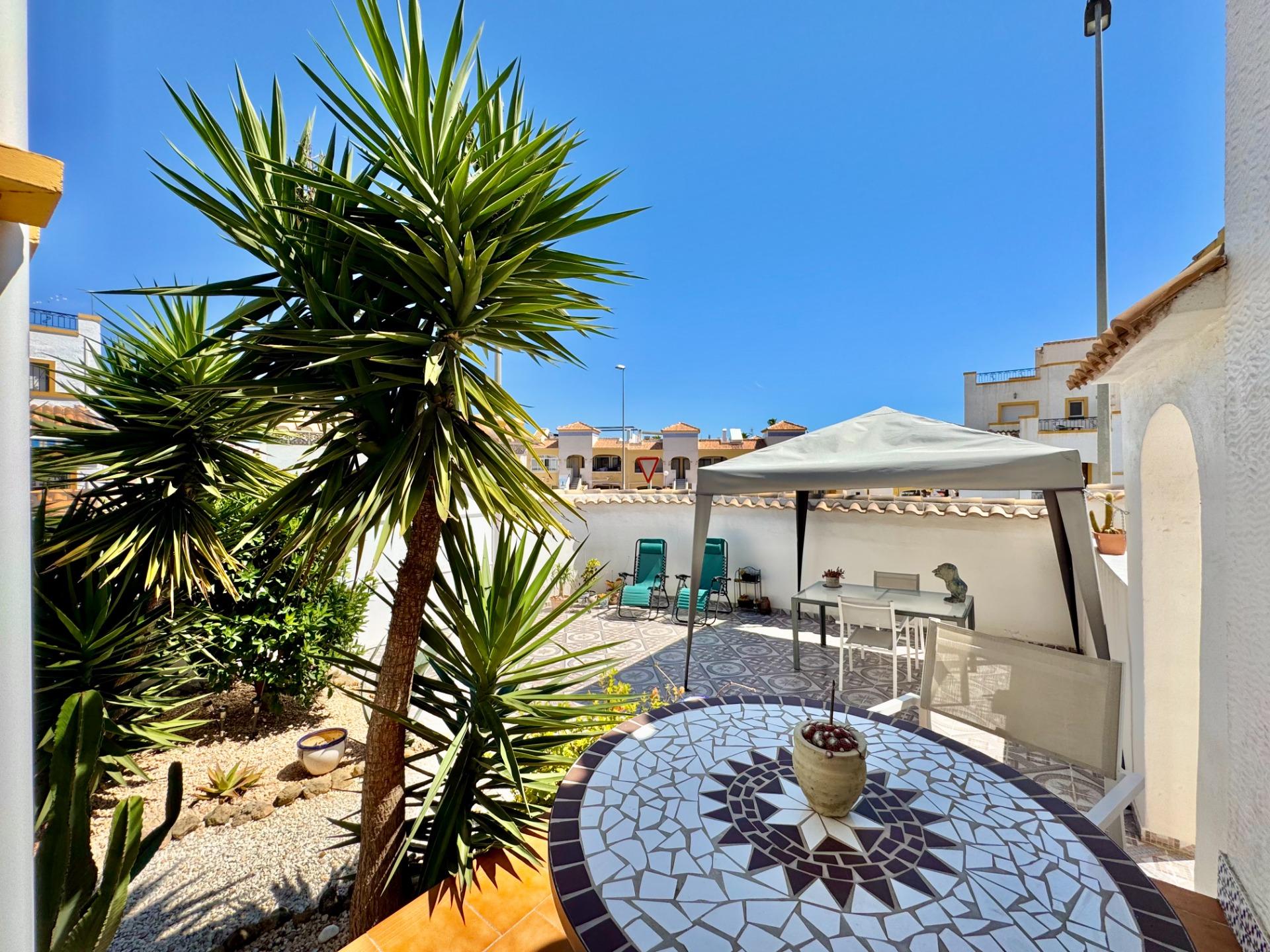 For sale - 3 Bedroom 2 Bathroom Town House in Los Altos  - Los Altos  - Alicante