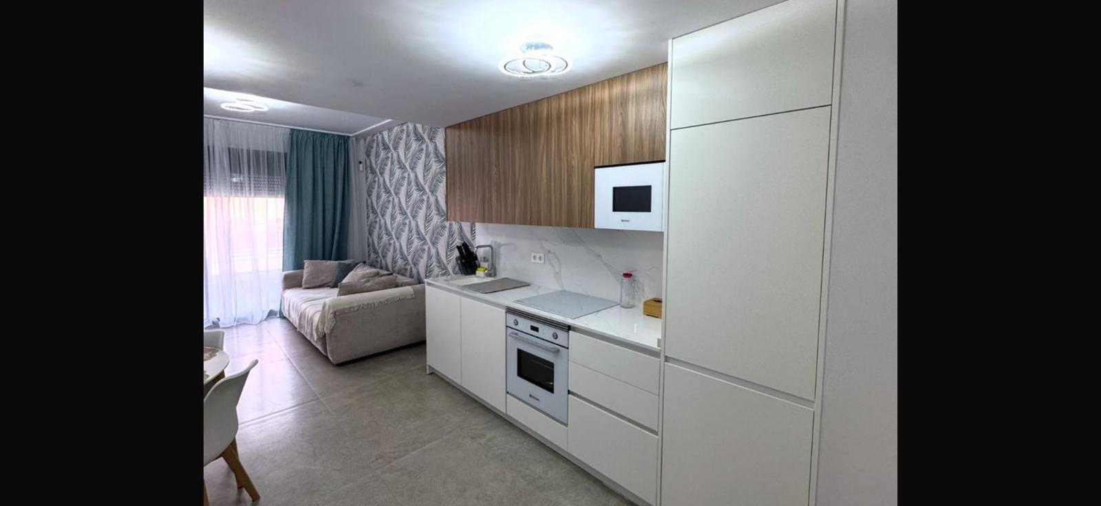 For sale - 2 Bedroom 2 Bathroom Apartment in Torrevieja - Playa Del Cura  - Alicante