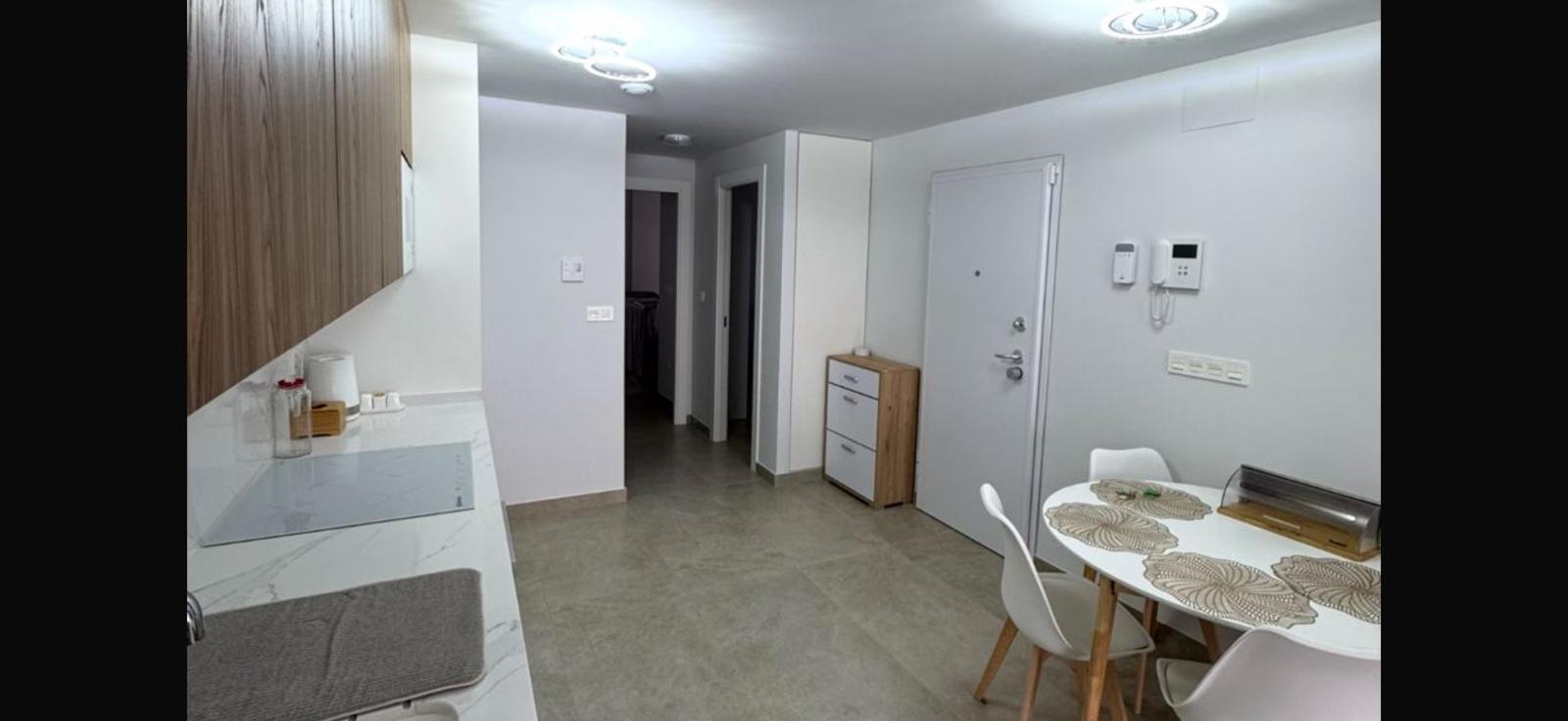 For sale - 2 Bedroom 2 Bathroom Apartment in Torrevieja - Playa Del Cura  - Alicante