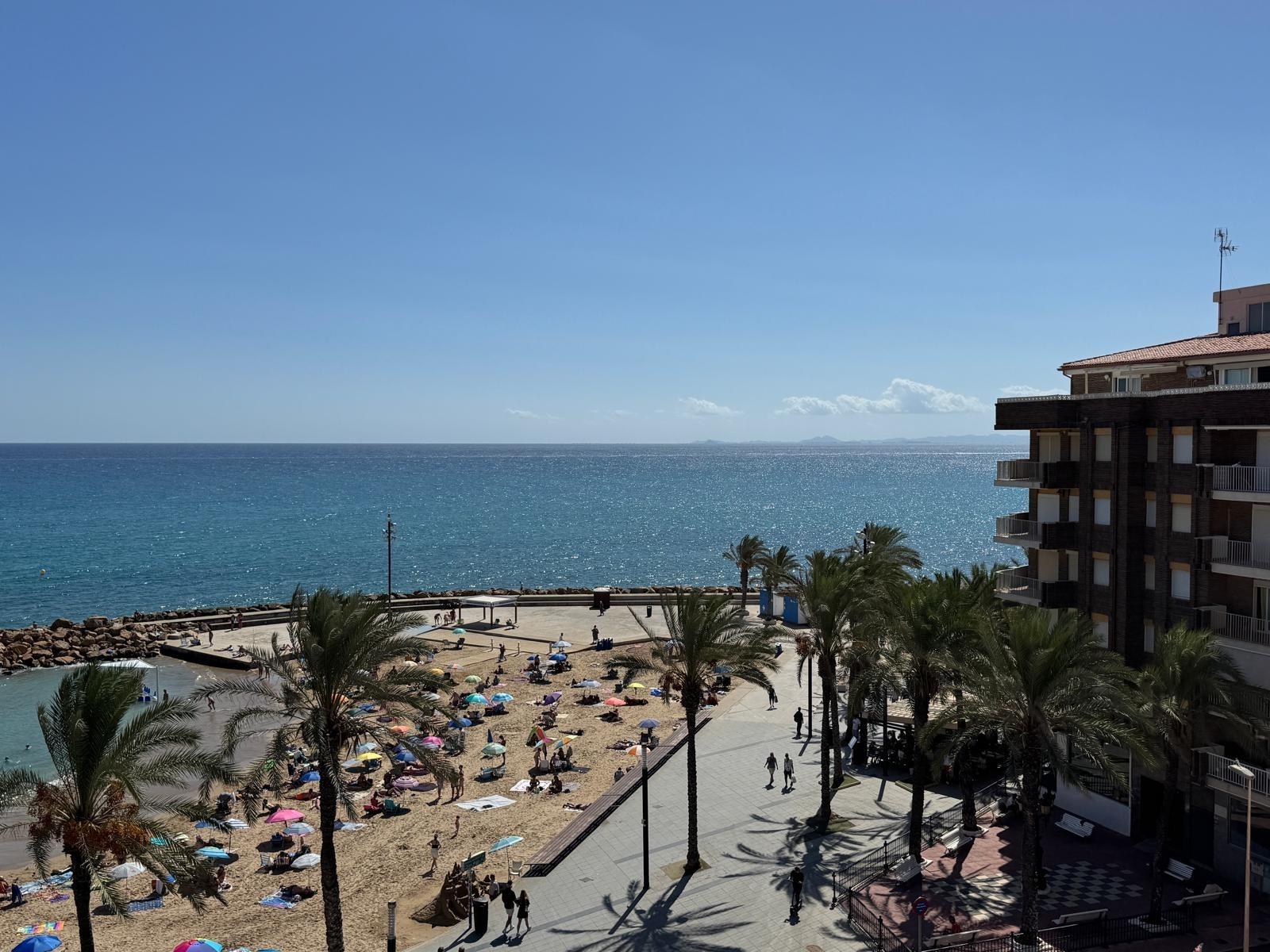 For sale - 3 Bedroom 1 Bathroom Apartment in Torrevieja - Playa Del Cura  - Alicante