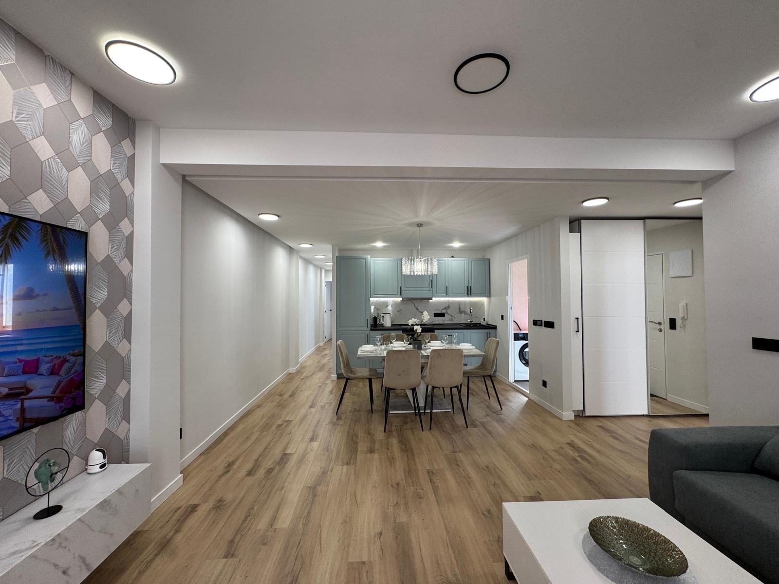 For sale - 3 Bedroom 1 Bathroom Apartment in Torrevieja - Playa Del Cura  - Alicante