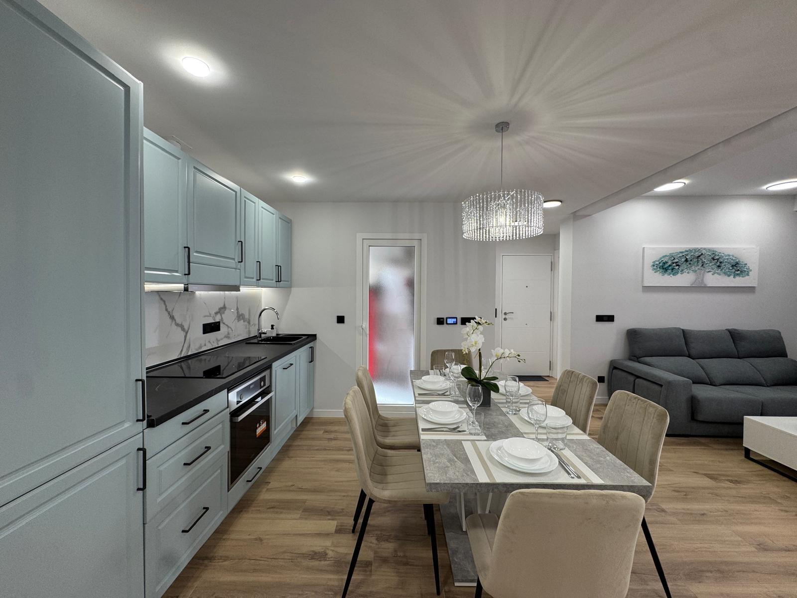 For sale - 3 Bedroom 1 Bathroom Apartment in Torrevieja - Playa Del Cura  - Alicante