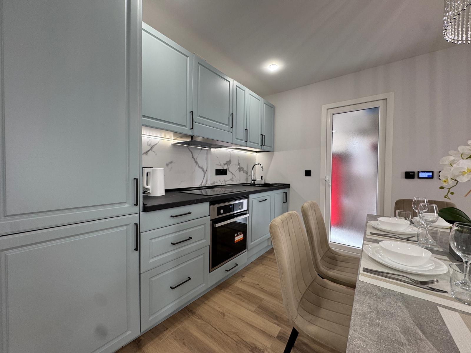 For sale - 3 Bedroom 1 Bathroom Apartment in Torrevieja - Playa Del Cura  - Alicante