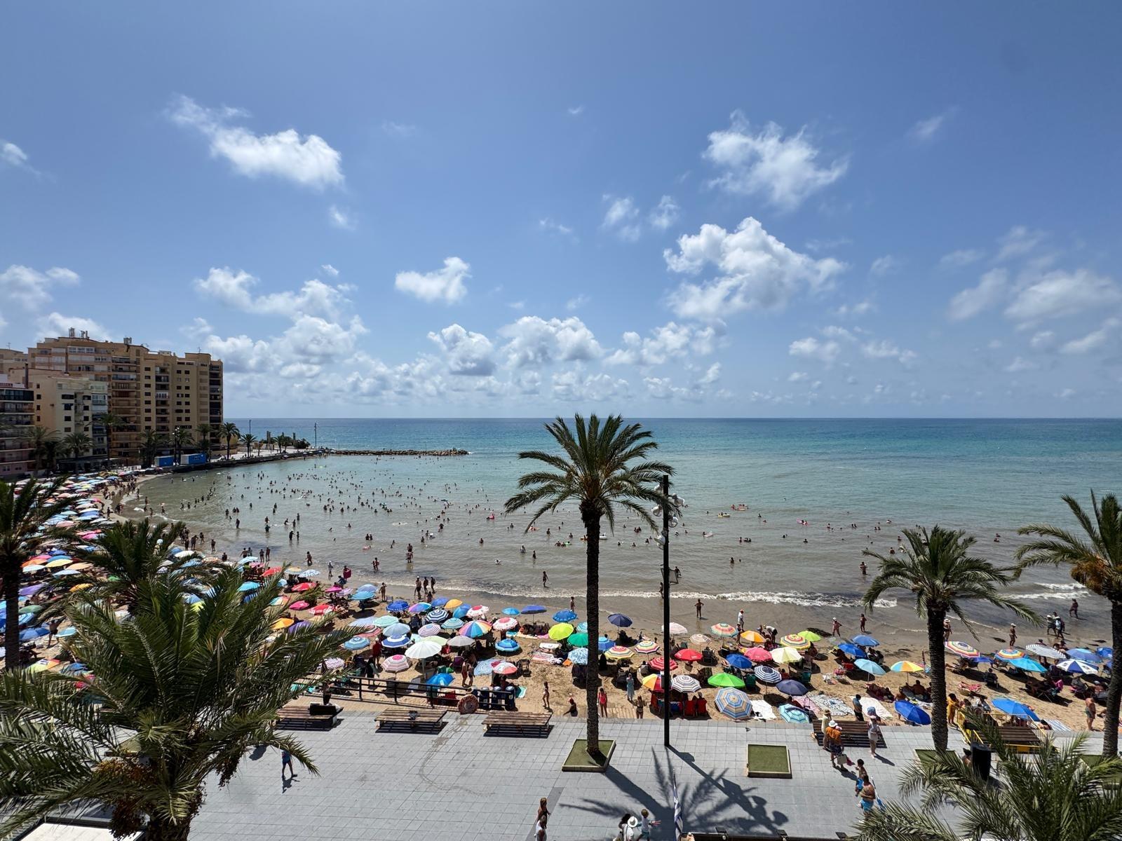 For sale - 3 Bedroom 2 Bathroom Apartment in Torrevieja - Playa Del Cura  - Alicante