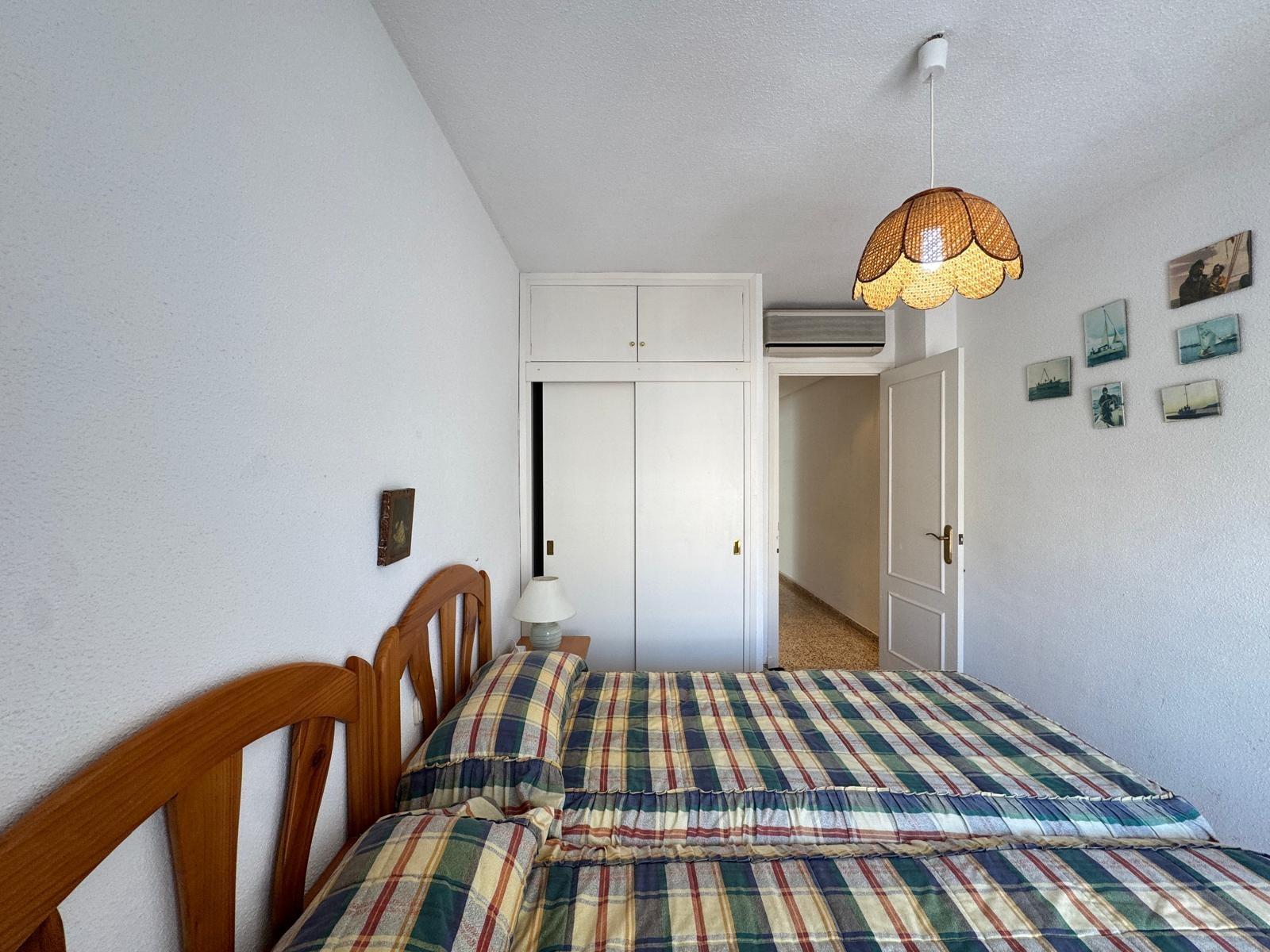 For sale - 3 Bedroom 2 Bathroom Apartment in Torrevieja - Playa Del Cura  - Alicante