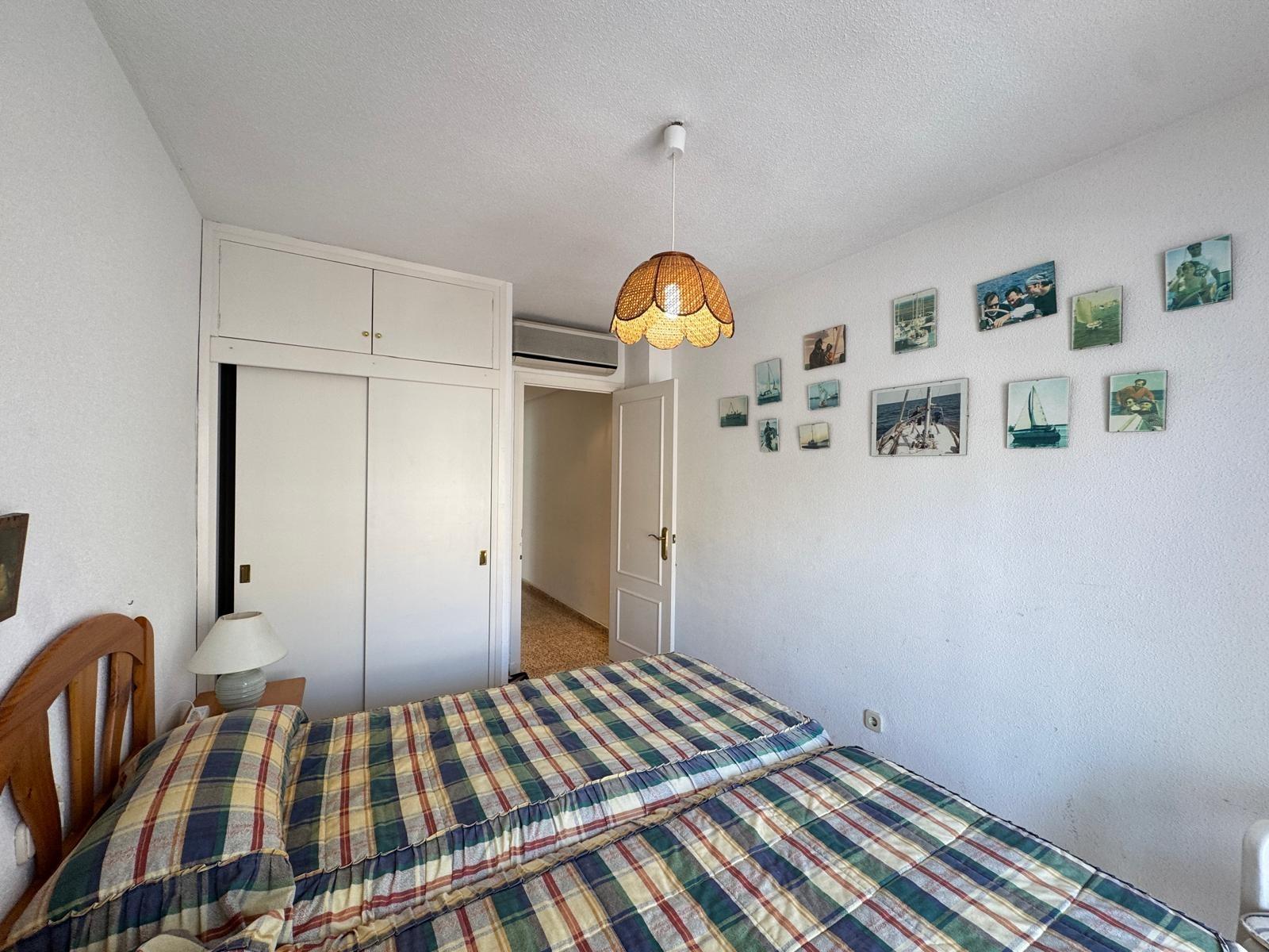 For sale - 3 Bedroom 2 Bathroom Apartment in Torrevieja - Playa Del Cura  - Alicante