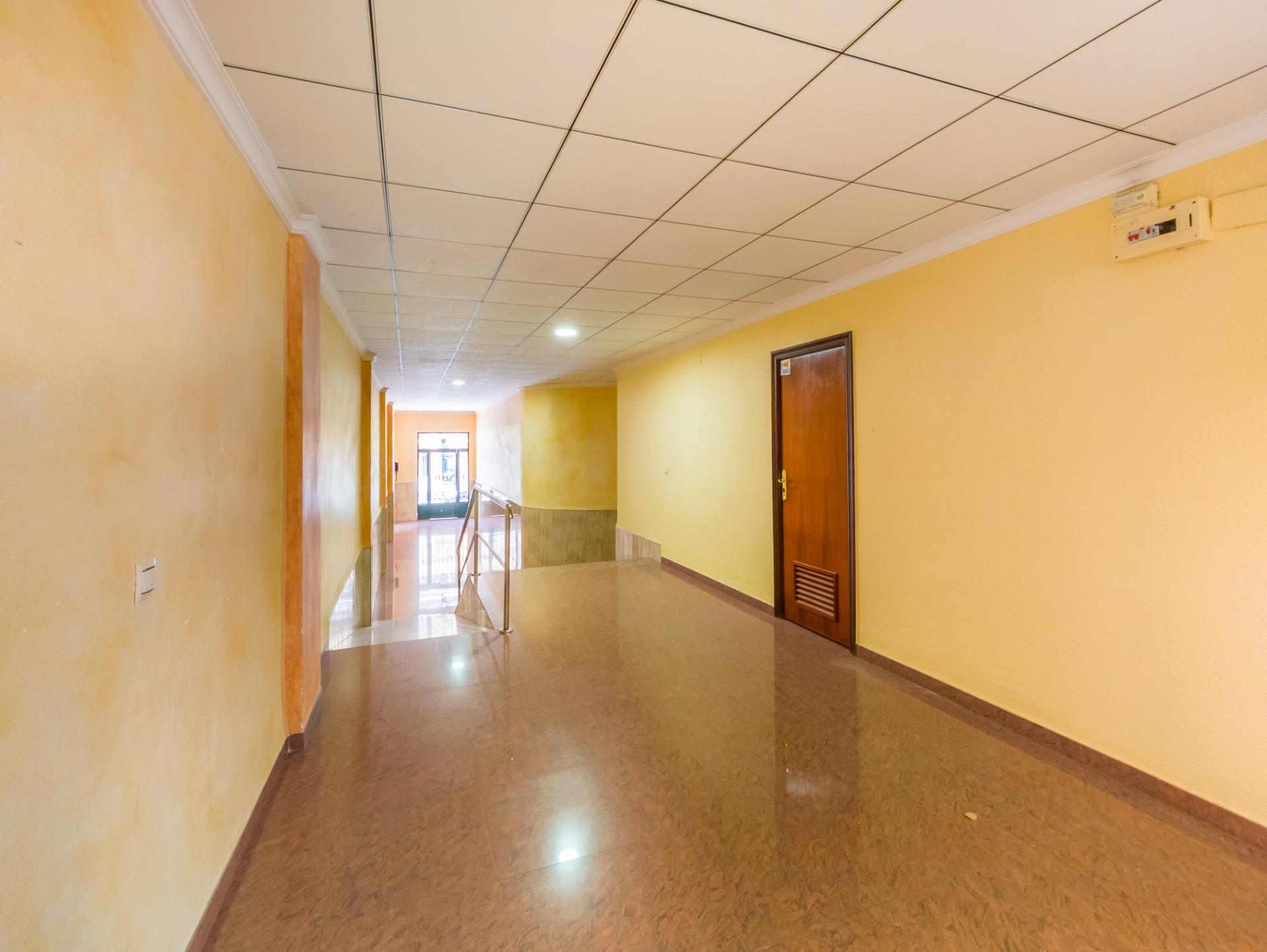 For sale - 3 Bedroom 2 Bathroom Apartment in Torrevieja - Playa Del Cura  - Alicante