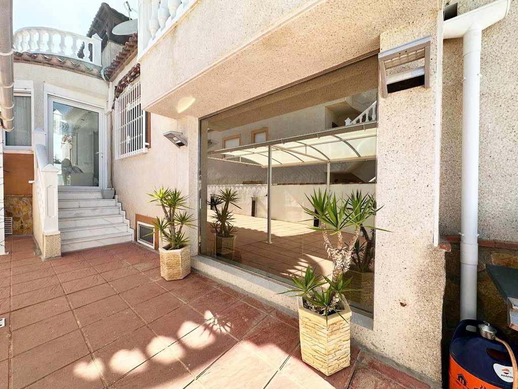 For sale - 4 Bedroom 4 Bathroom Villa in San Miguel de Salinas - Inland  - Alicante