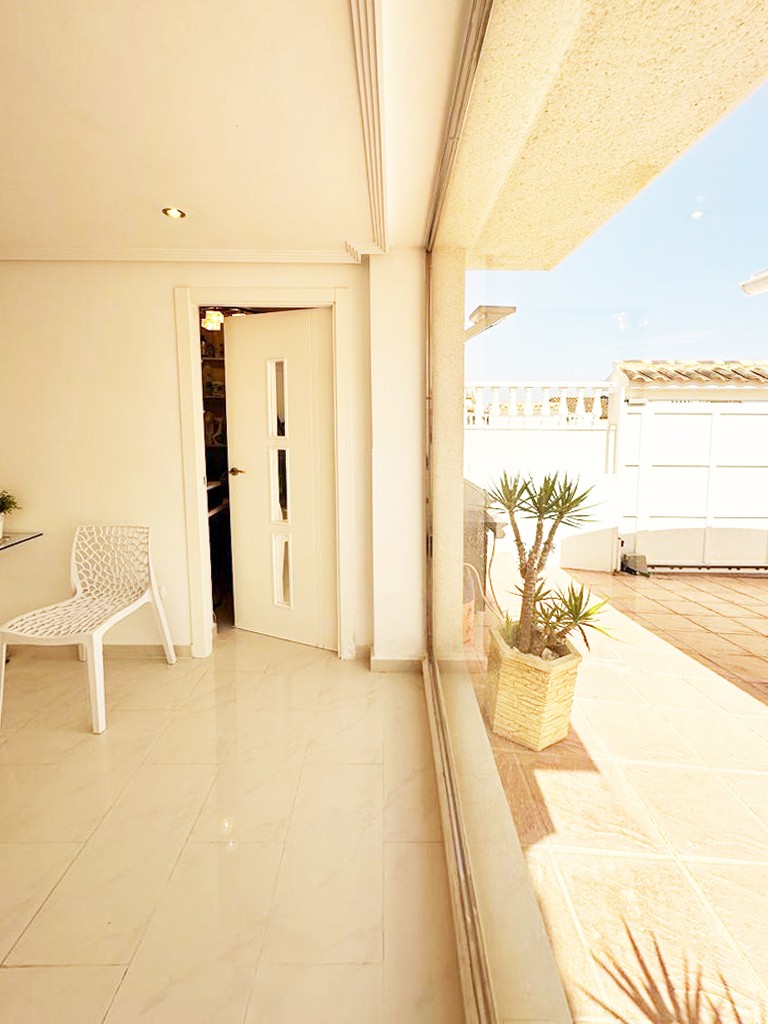 For sale - 4 Bedroom 4 Bathroom Villa in San Miguel de Salinas - Inland  - Alicante