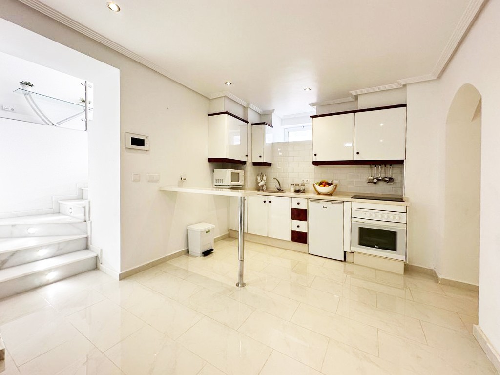 For sale - 4 Bedroom 4 Bathroom Villa in San Miguel de Salinas - Inland  - Alicante