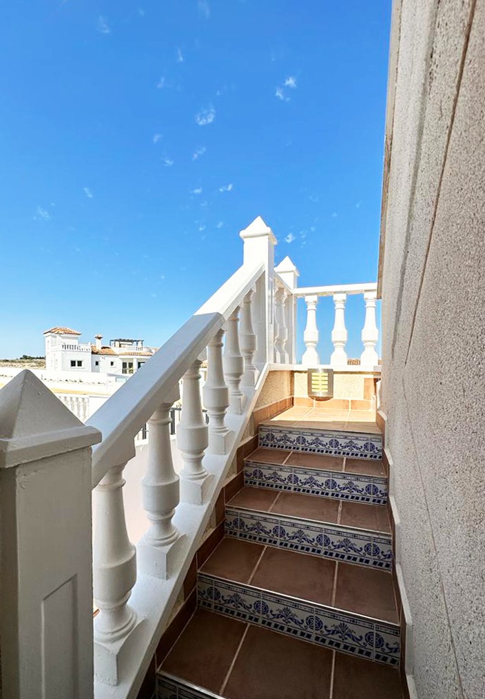 For sale - 4 Bedroom 4 Bathroom Villa in San Miguel de Salinas - Inland  - Alicante