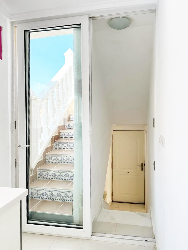 For sale - 4 Bedroom 4 Bathroom Villa in San Miguel de Salinas - Inland  - Alicante