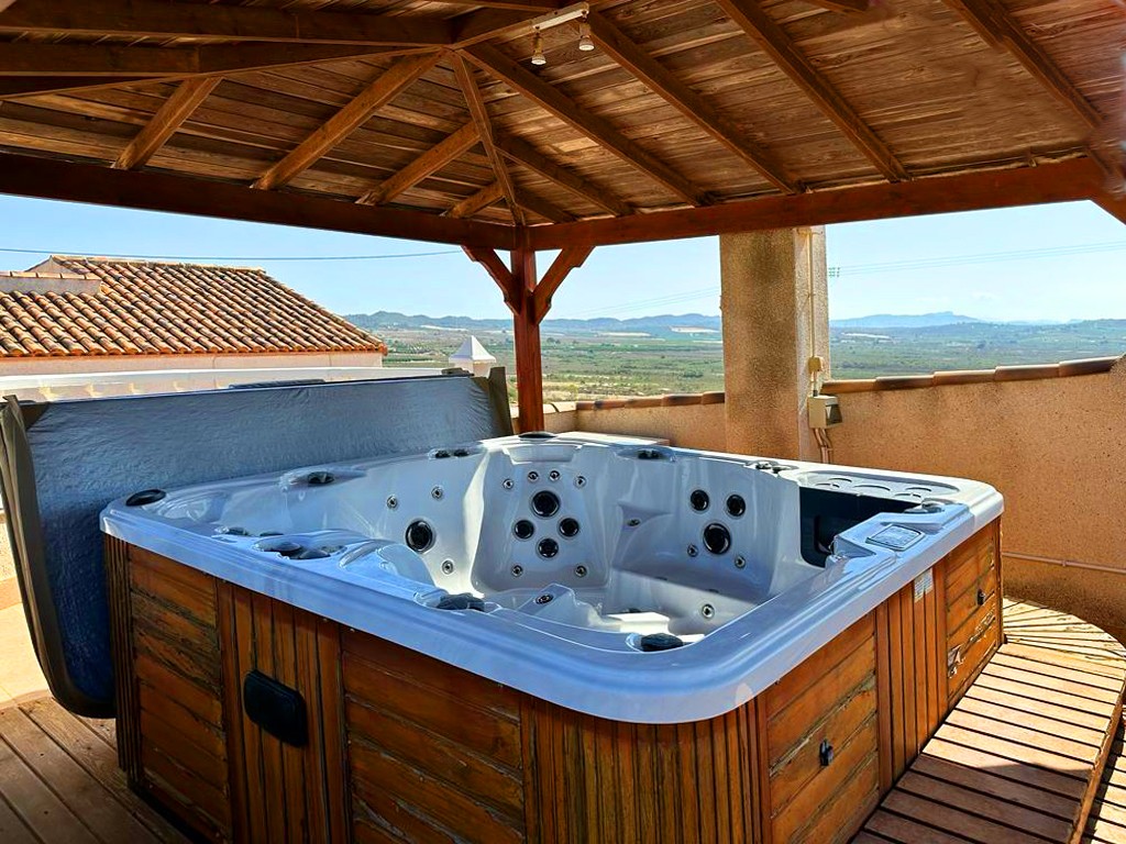 For sale - 4 Bedroom 4 Bathroom Villa in San Miguel de Salinas - Inland  - Alicante