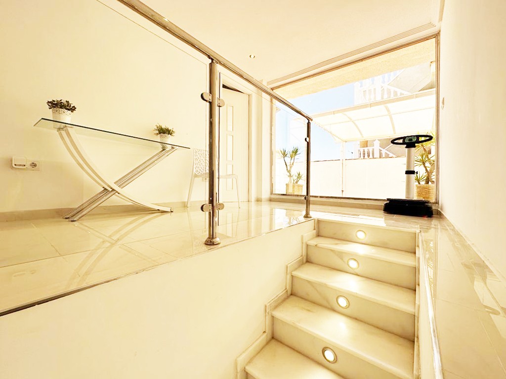 For sale - 4 Bedroom 4 Bathroom Villa in San Miguel de Salinas - Inland  - Alicante