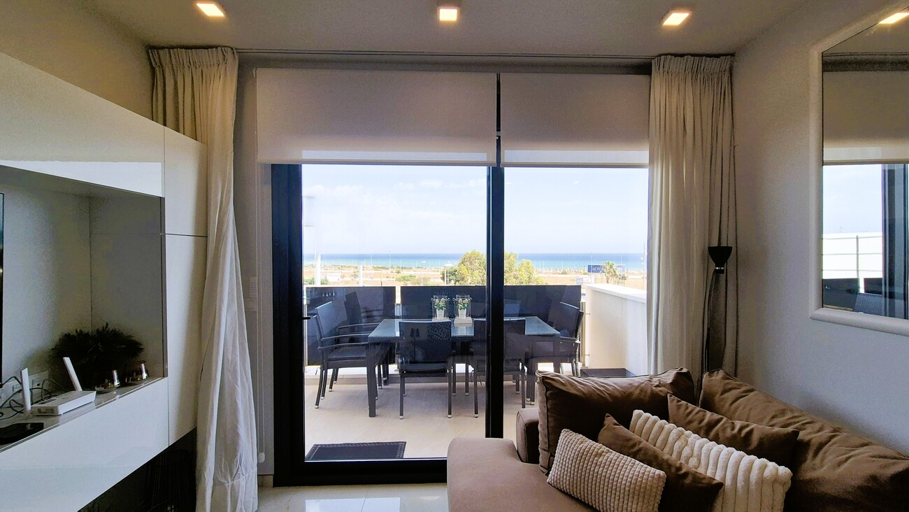 For sale - 3 Bedroom 2 Bathroom Apartment in Playa Flamenca - Costa Blanca  - Alicante