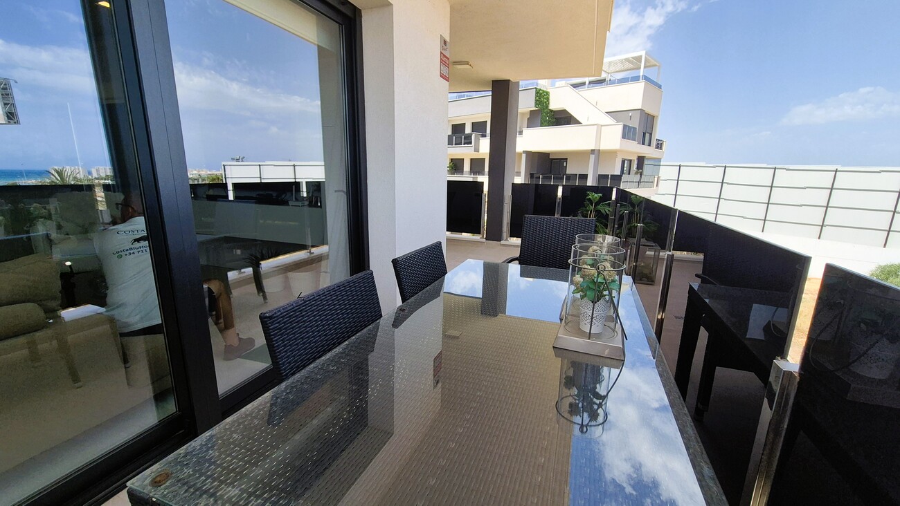 For sale - 3 Bedroom 2 Bathroom Apartment in Playa Flamenca - Costa Blanca  - Alicante