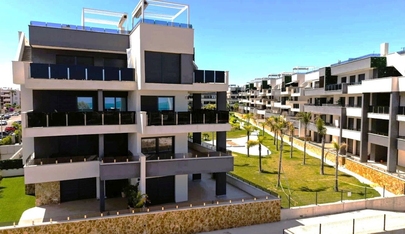 For sale - 3 Bedroom 2 Bathroom Apartment in Playa Flamenca - Costa Blanca  - Alicante