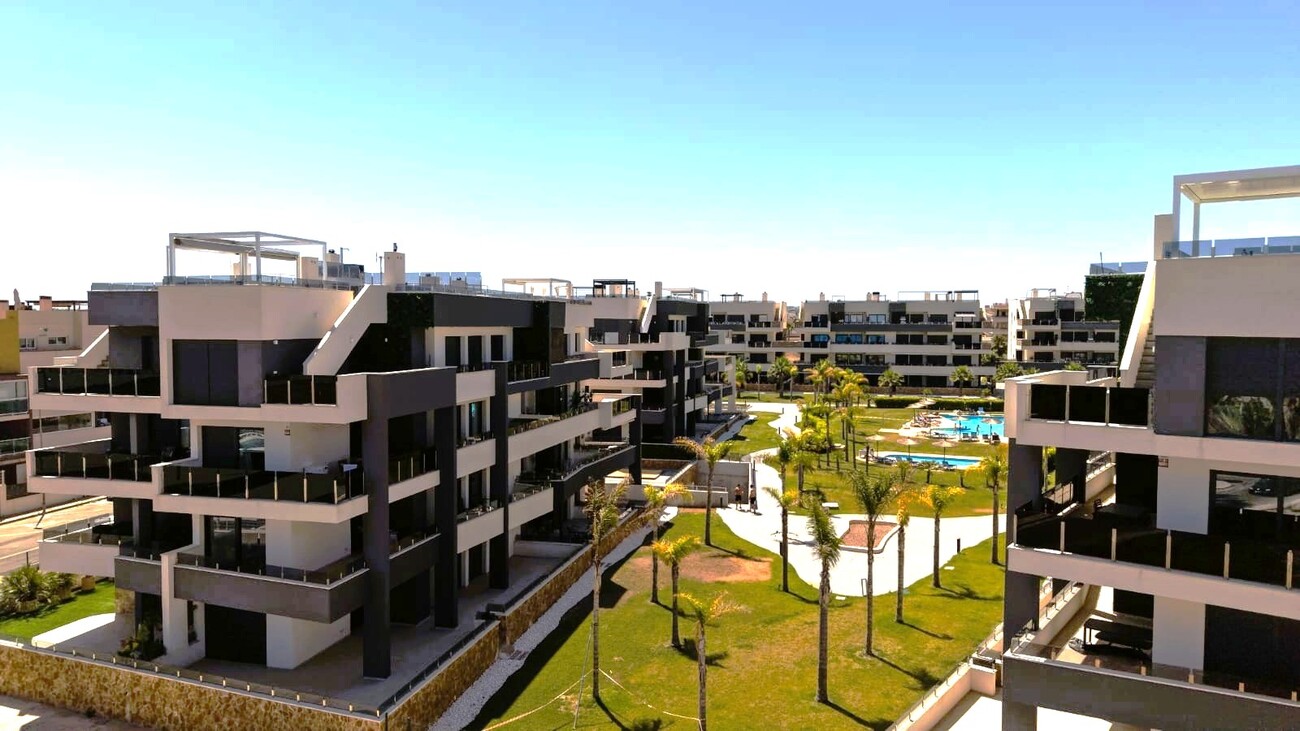 For sale - 3 Bedroom 2 Bathroom Apartment in Playa Flamenca - Costa Blanca  - Alicante