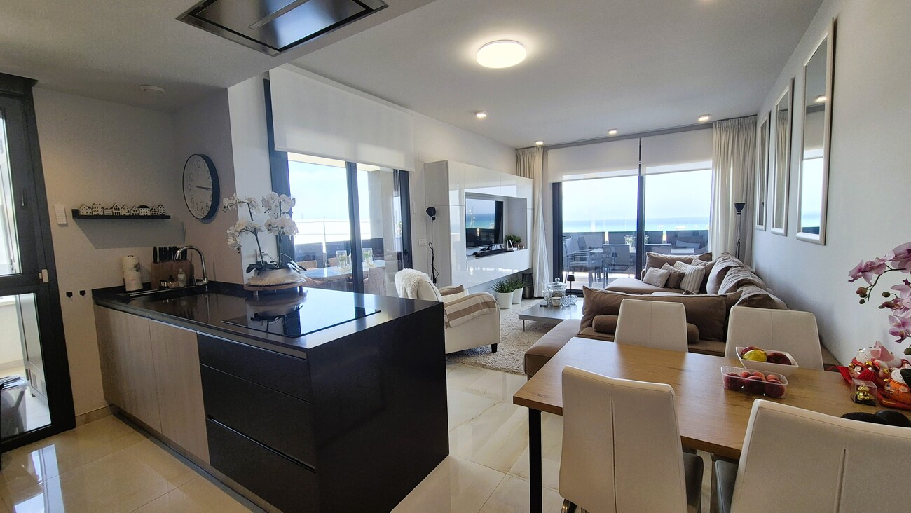 For sale - 3 Bedroom 2 Bathroom Apartment in Playa Flamenca - Costa Blanca  - Alicante