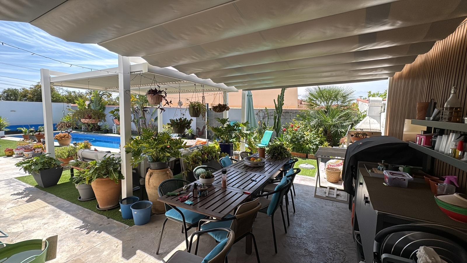 For sale - 2 Bedroom 1 Bathroom Villa in Torrevieja - La Siesta - El Salado - Torreta  - Alicante