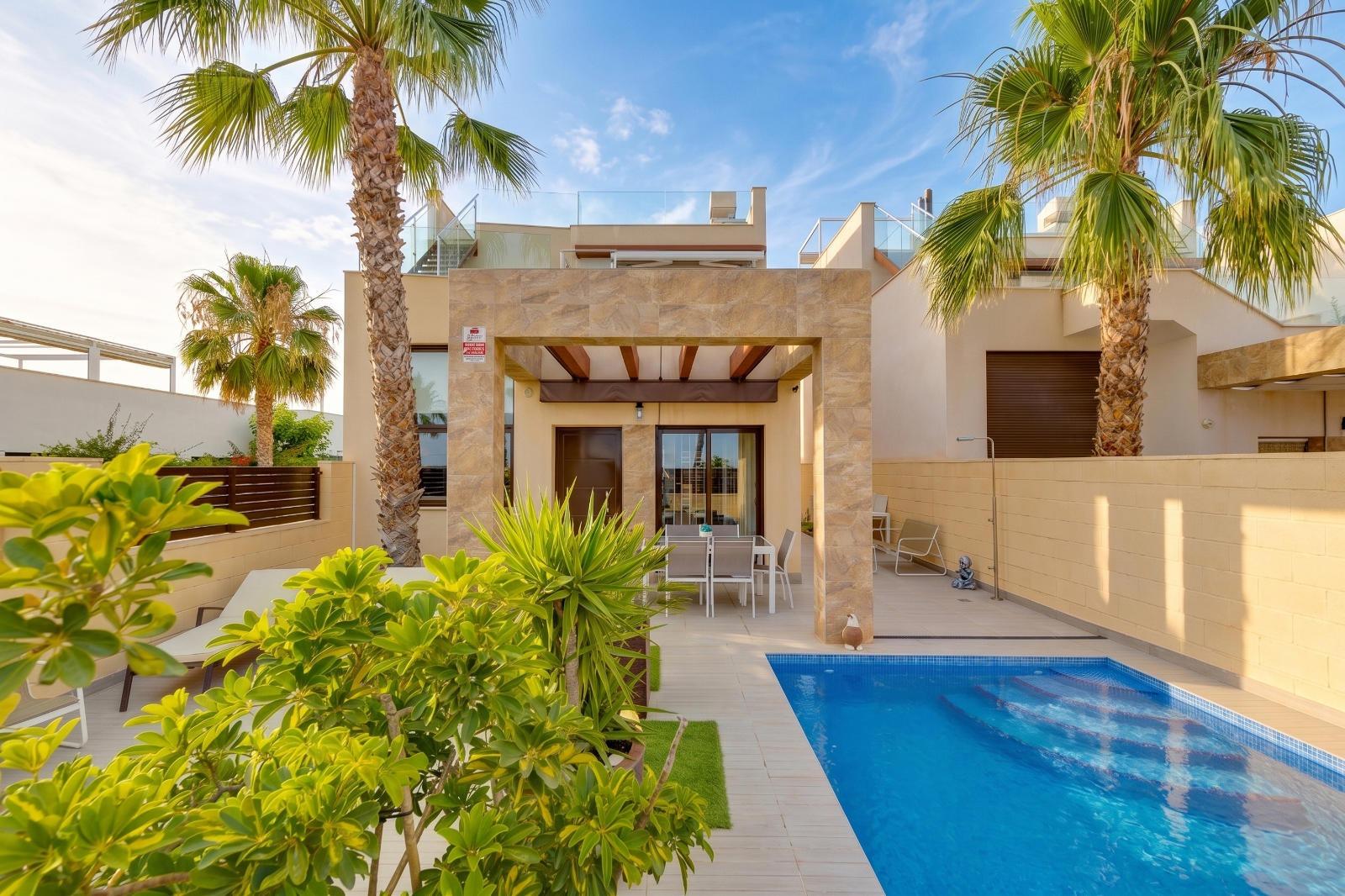 For sale - 3 Bedroom 3 Bathroom Villa in Ciudad Quesada - Pueblo Bravo  - Alicante
