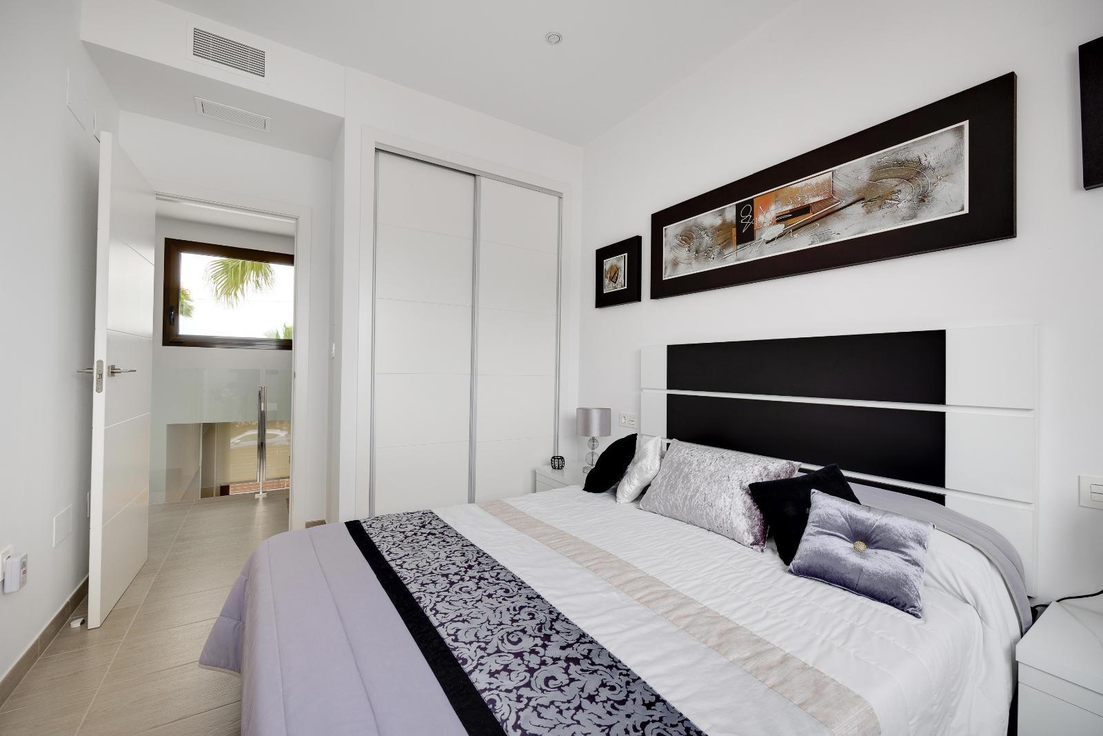 For sale - 3 Bedroom 3 Bathroom Villa in Ciudad Quesada - Pueblo Bravo  - Alicante