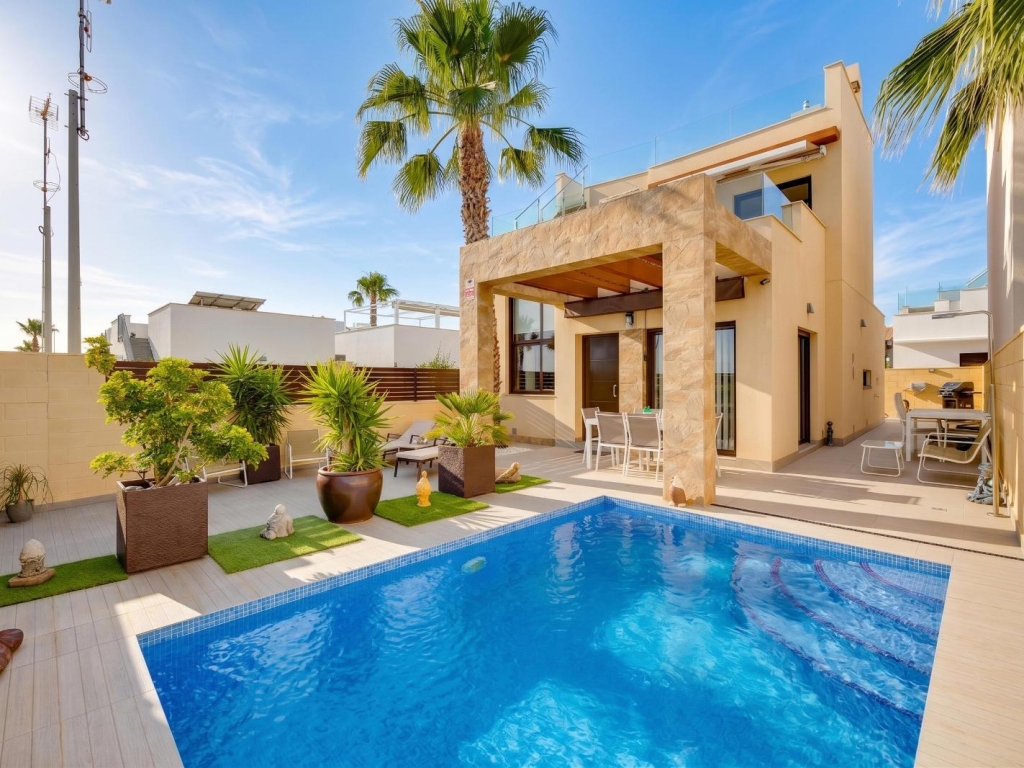 3 Bedroom 3 Bathroom Villa in Ciudad Quesada