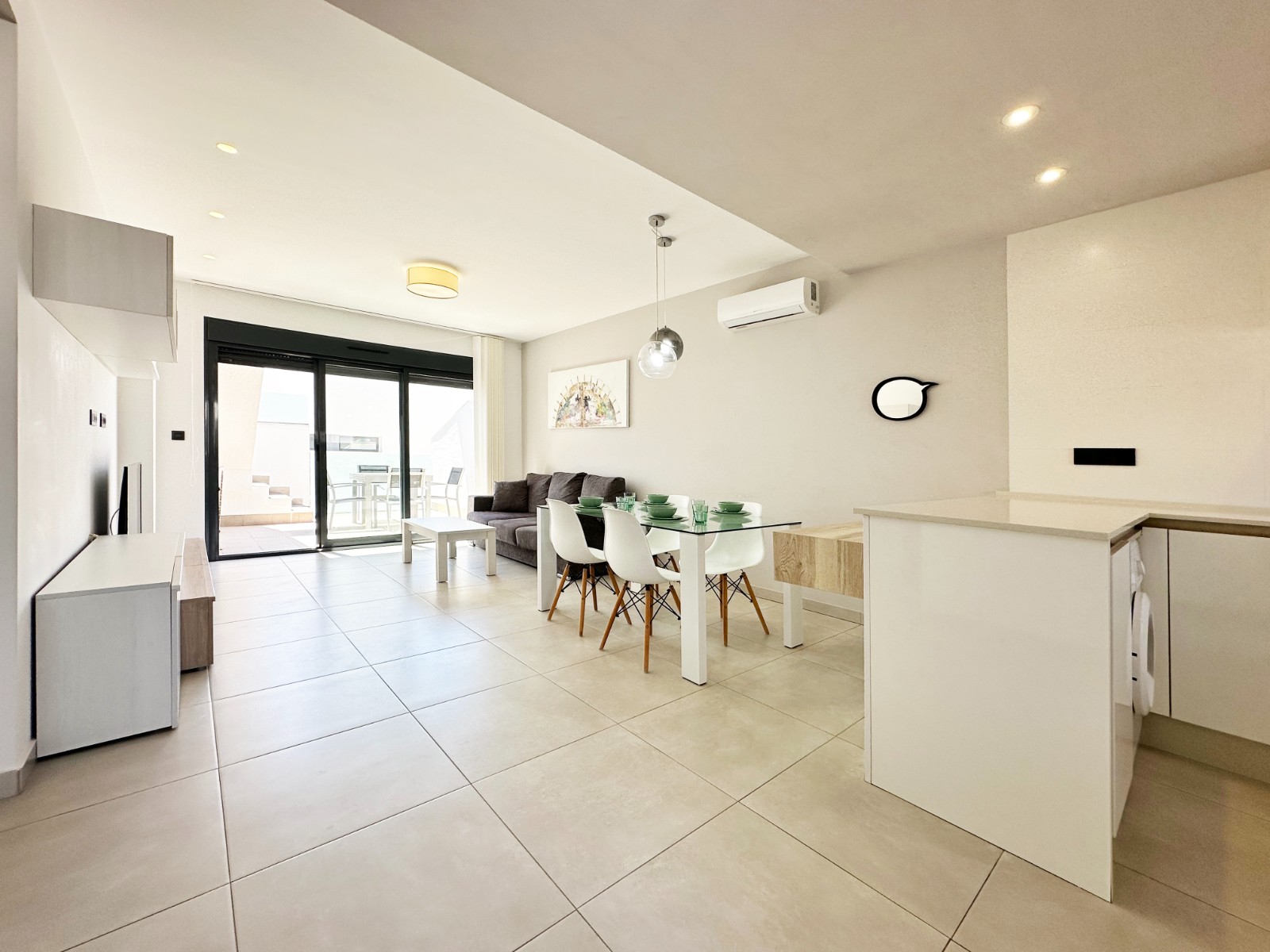 For sale - 2 Bedroom 2 Bathroom Apartment in Guardamar del Segura - Costa Blanca  - Alicante