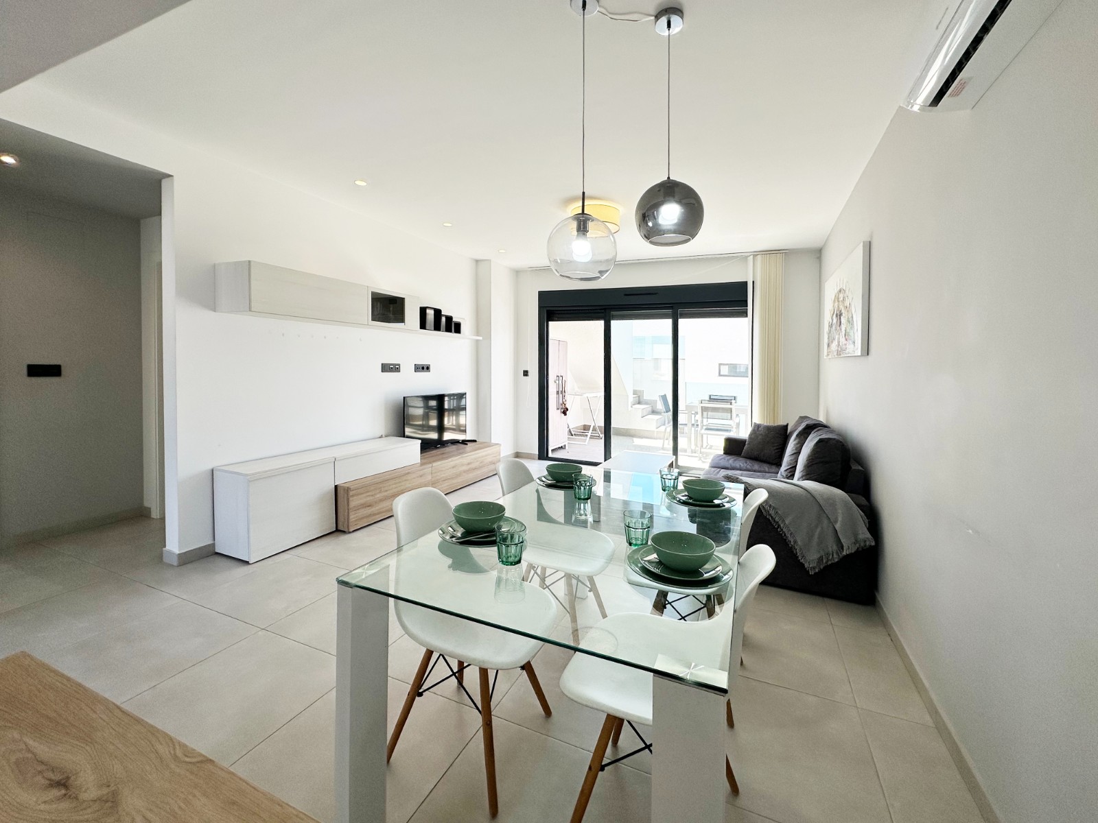 For sale - 2 Bedroom 2 Bathroom Apartment in Guardamar del Segura - Costa Blanca  - Alicante
