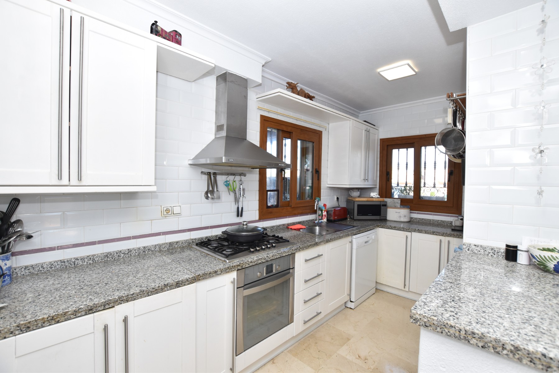 For sale - 3 Bedroom 2 Bathroom Villa in Algorfa - Inland  - Alicante